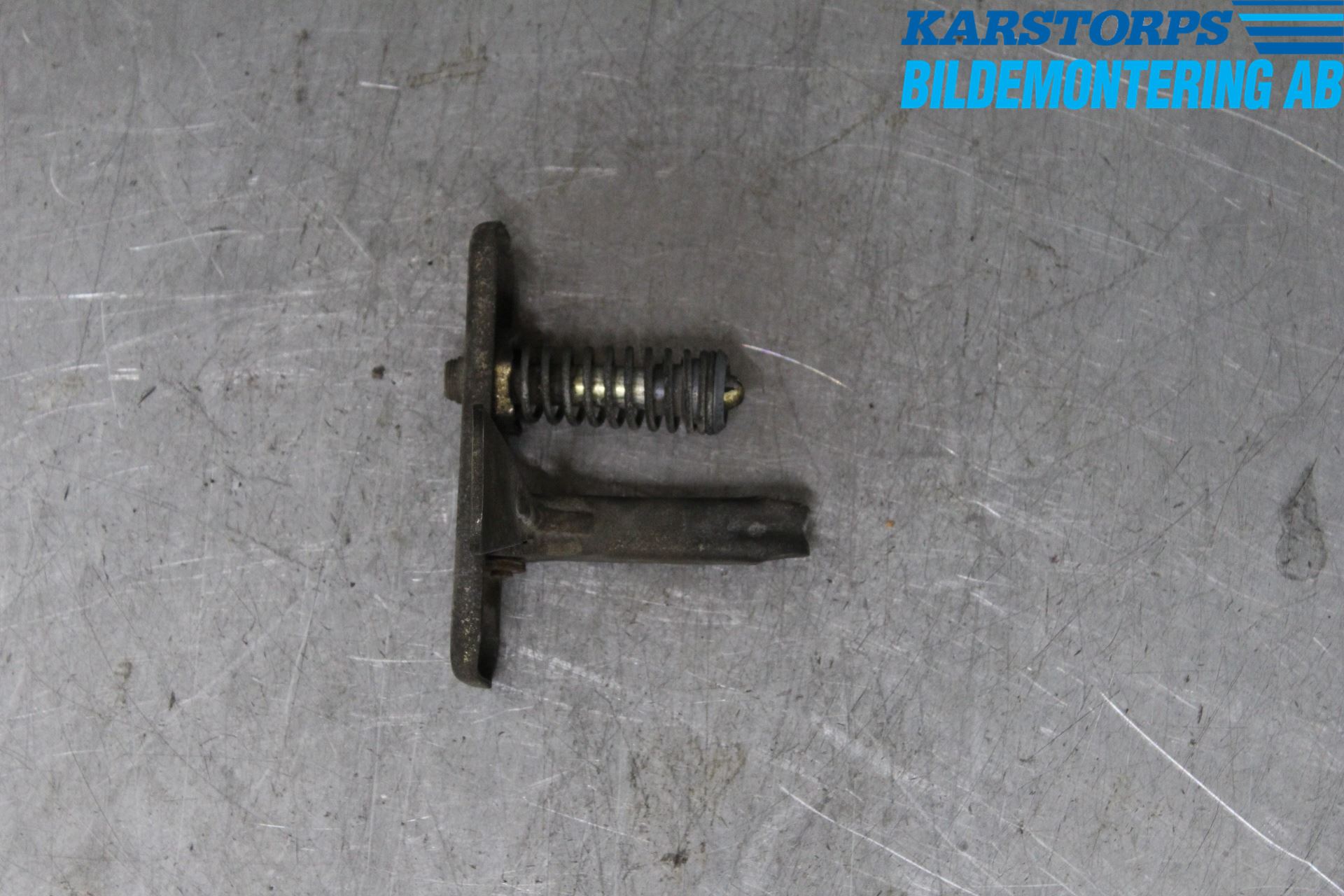 Volvo 240 88-93 Huv Spärr