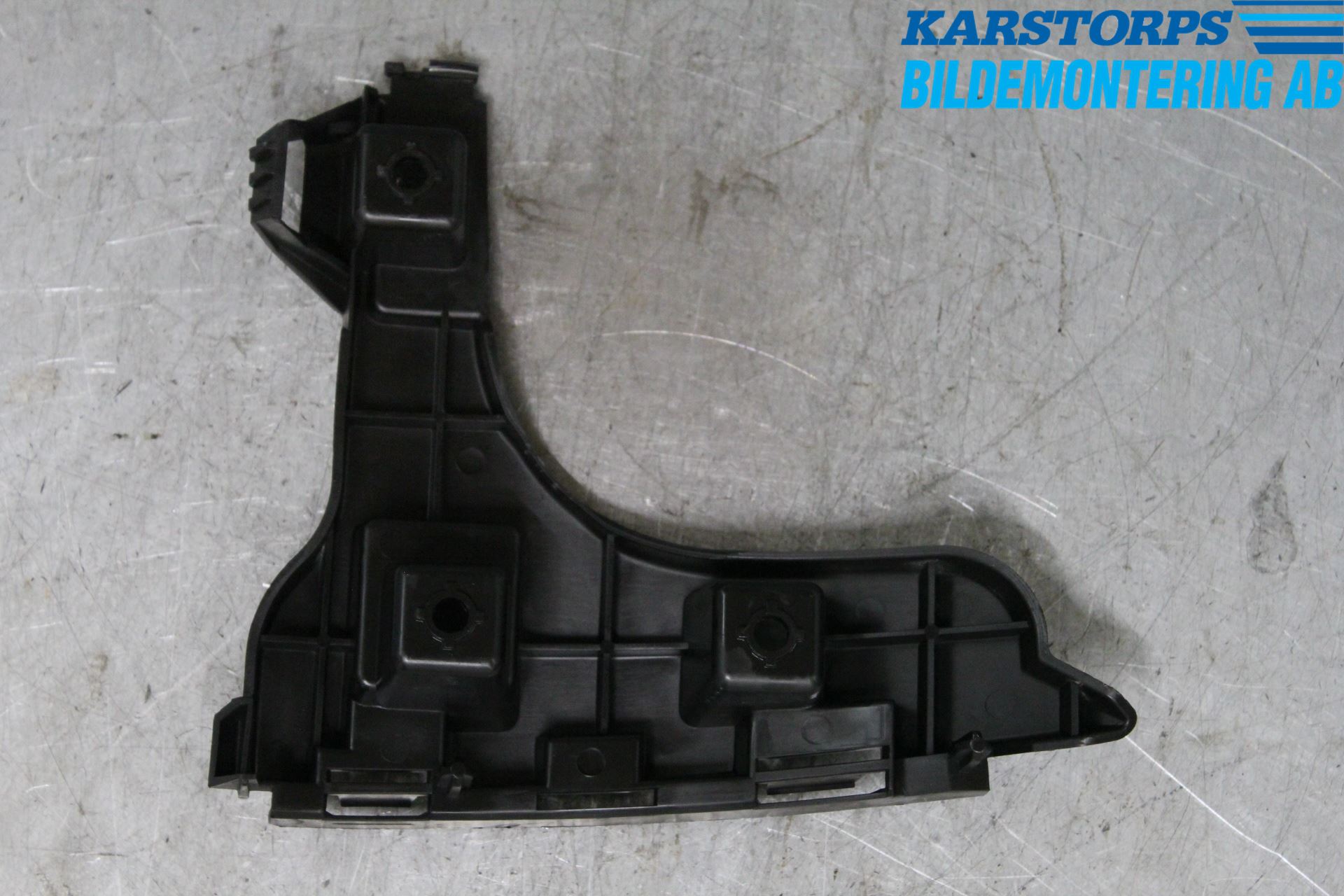 Volvo XC60 14-17 Stötfångarfäste Bak Hö