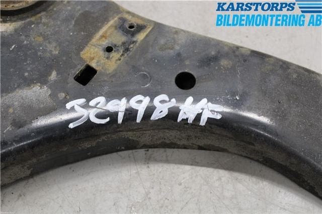 Volvo V70 08-13 Bärarm Fram Undre Hö