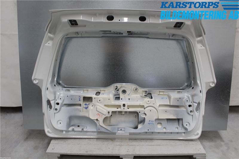 Volvo V70 08-13 Baklucka Kombi