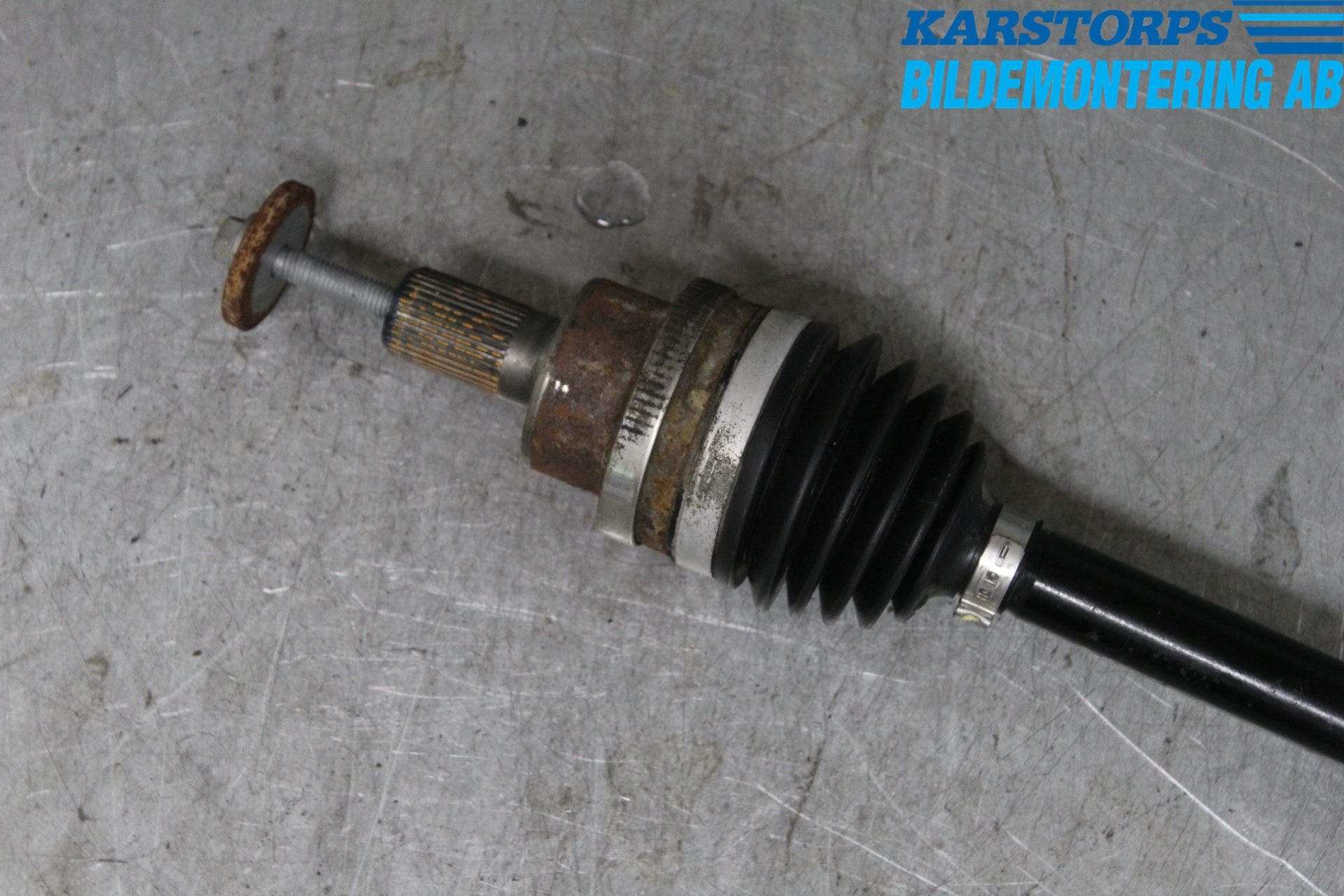 Volvo XC60 14-17 Drivaxel Bak Höger