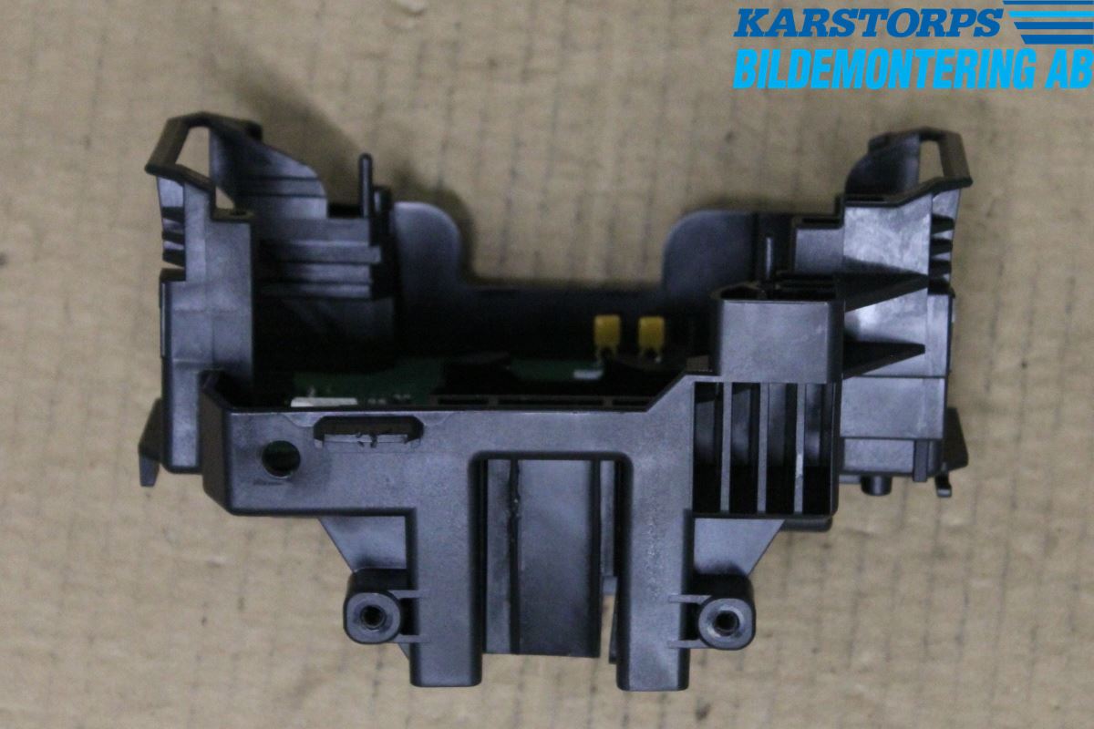 Volvo V60 14-18 Spak Konsoll-Fäste