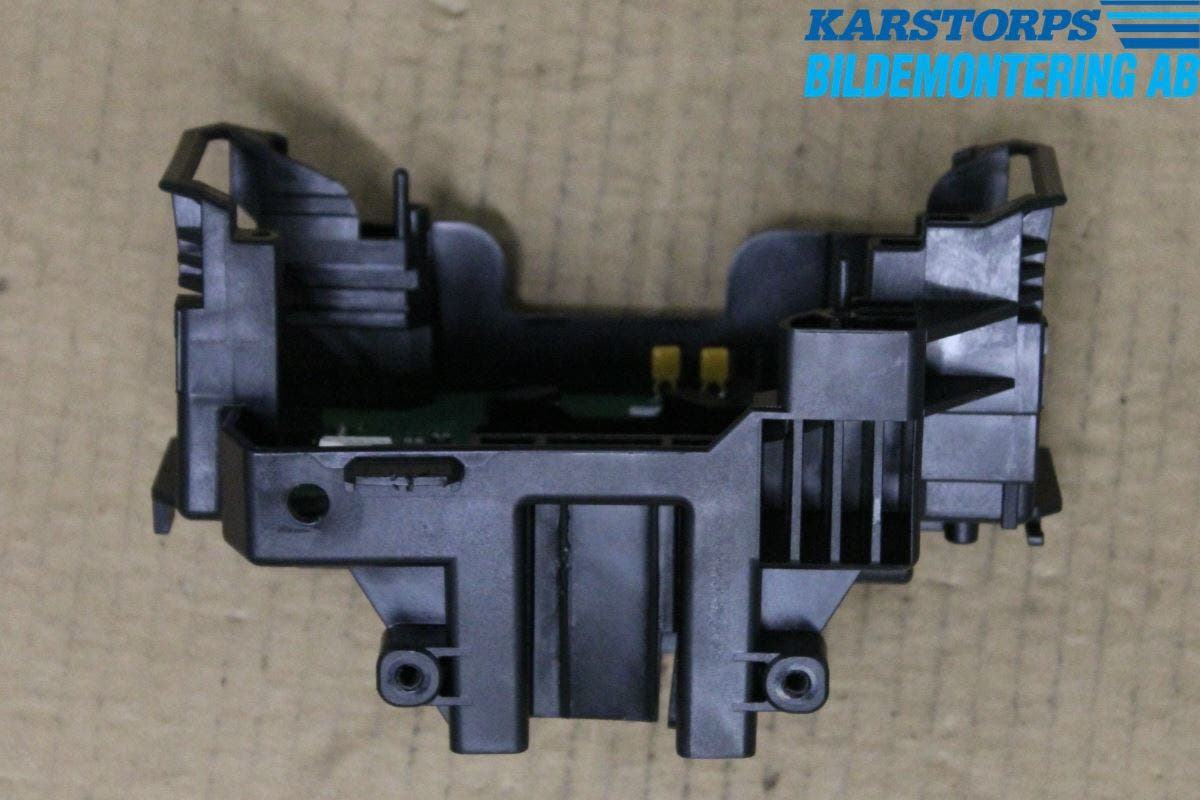 Volvo V60 14-18 Spak Konsoll-Fäste