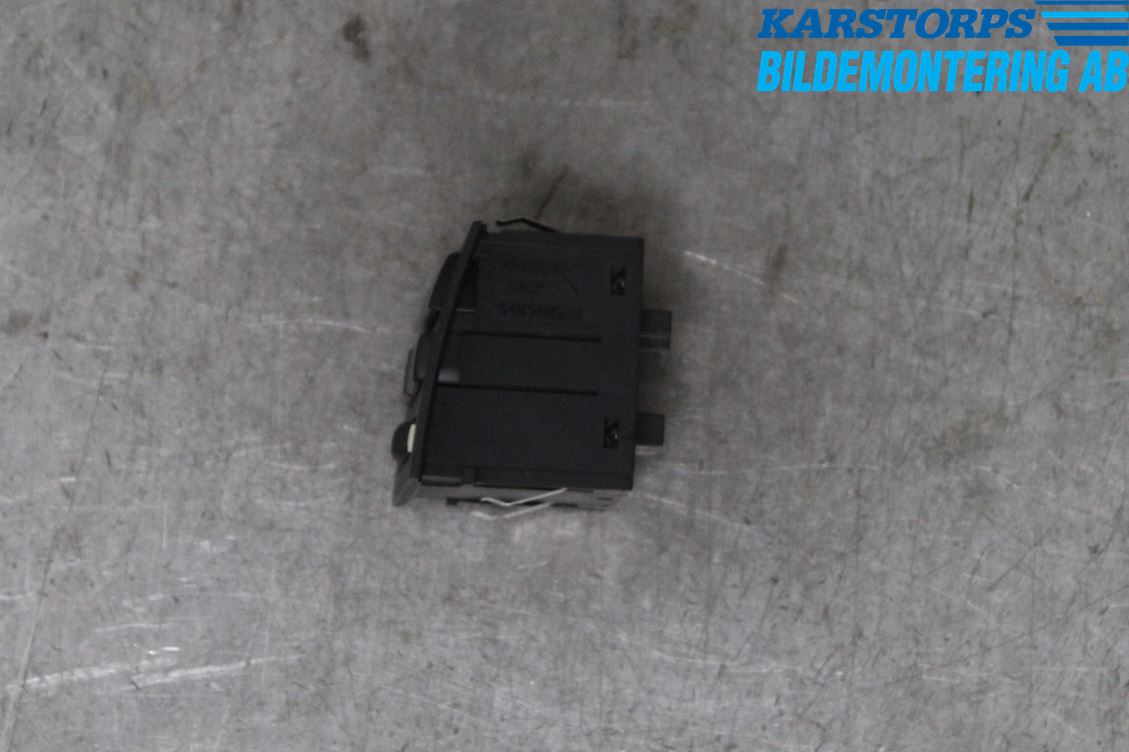 BMW 3 E90/91 SED/TOU 05-12 Strömställare Varnings