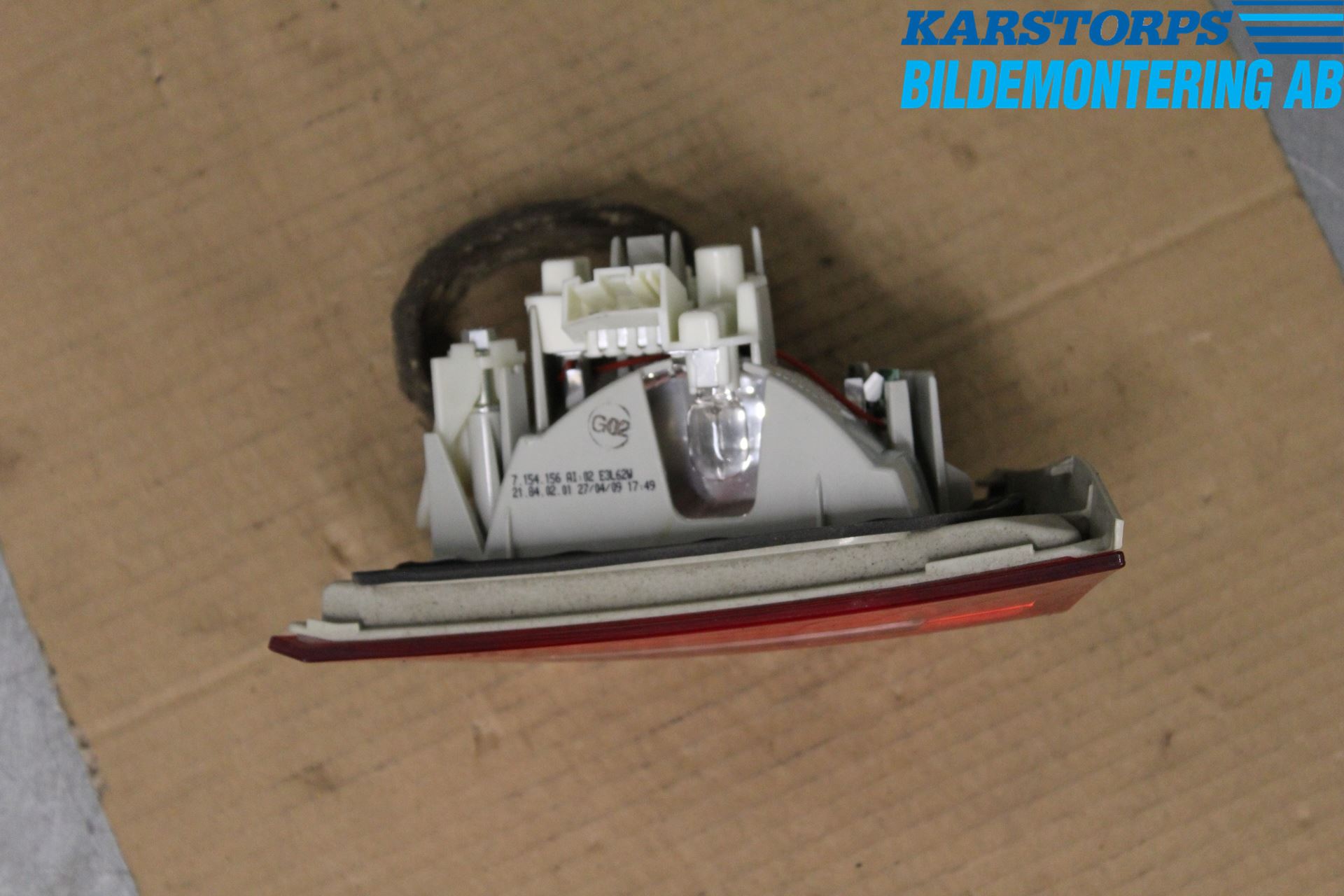 BMW 3 E90/91 SED/TOU 05-12 Bakljus Lucka Hö