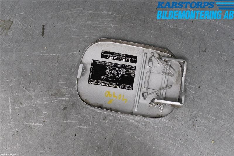 Mercedes-Benz MB C (203) 00-07 Tanklucka
