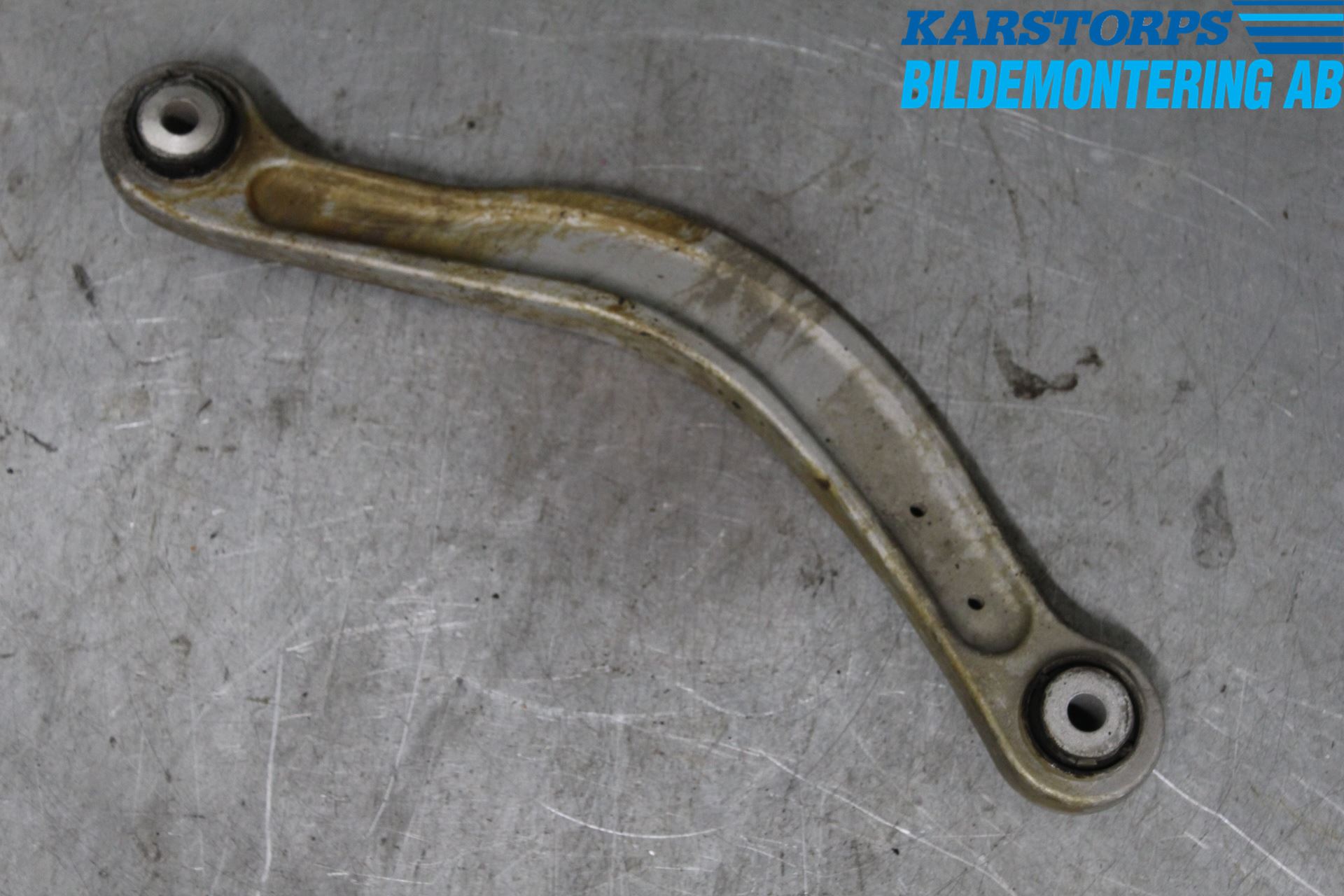 Mercedes-Benz MB C-KLASS (W204) 07-15 Bärarm Bak Övre Höger