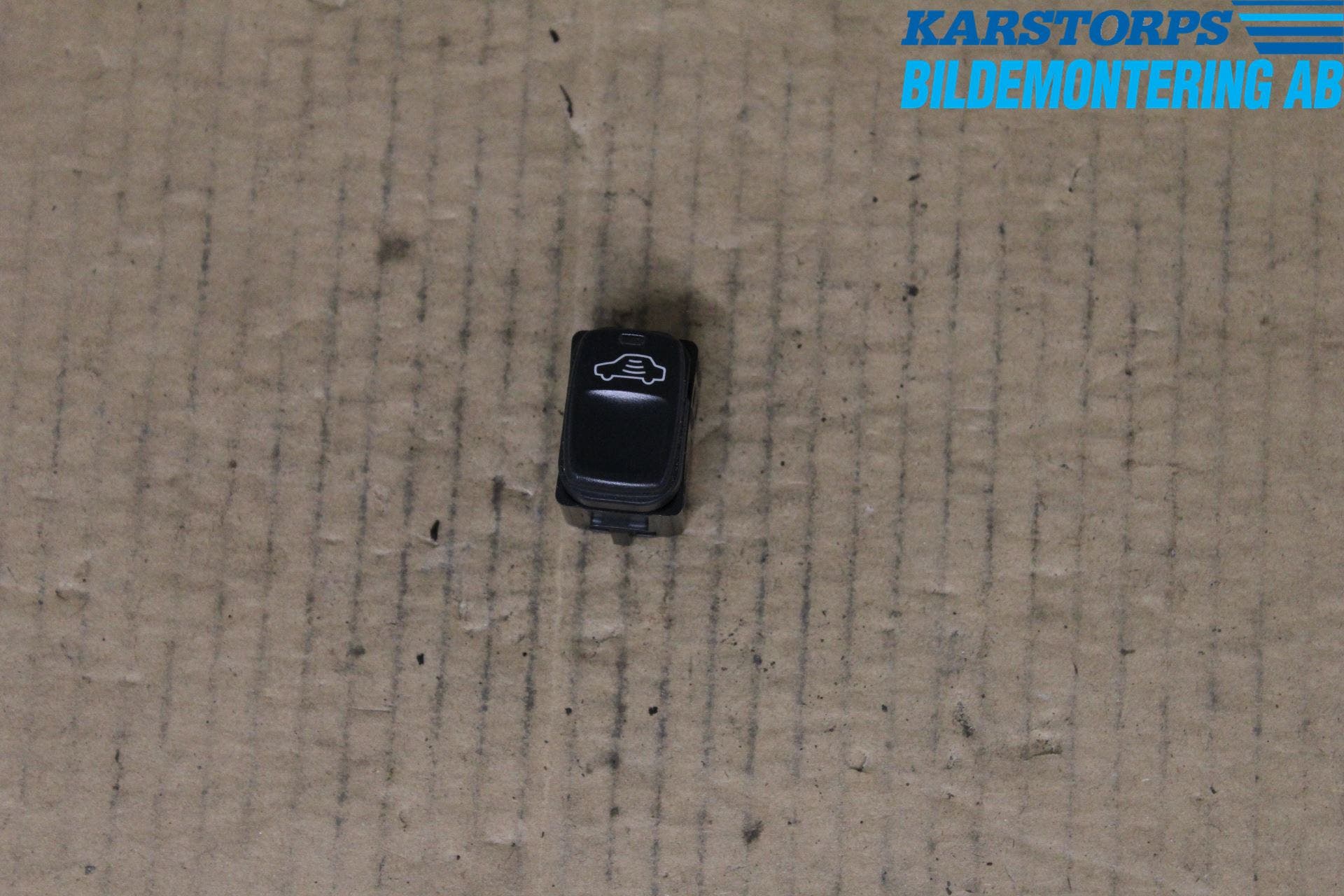 Volvo V70 05-08 Strömställare Fram