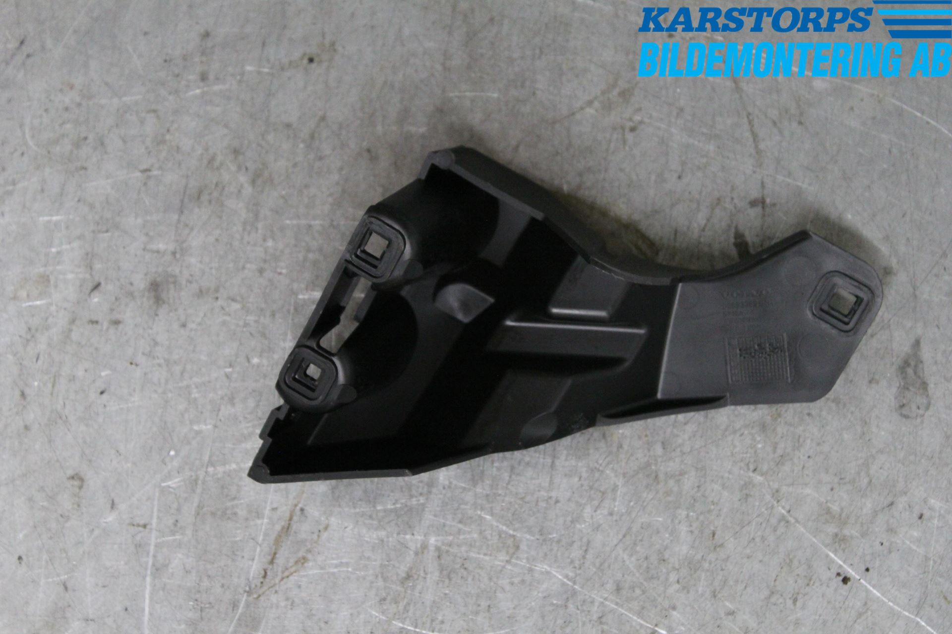 Volvo V70 05-08 Stötfångarfäste Bak Hö