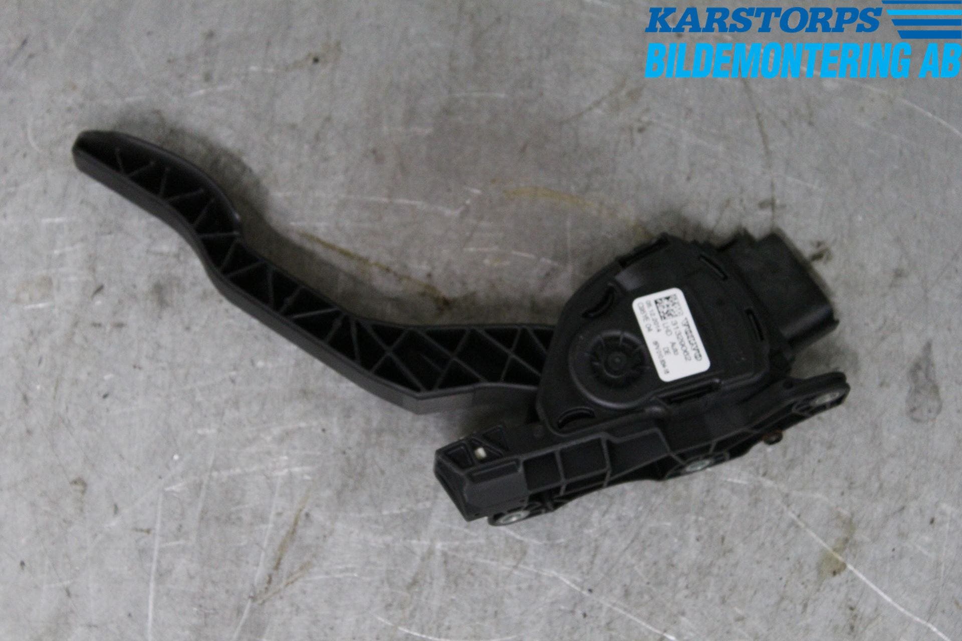 Volvo V60 14-18 Gaspedal