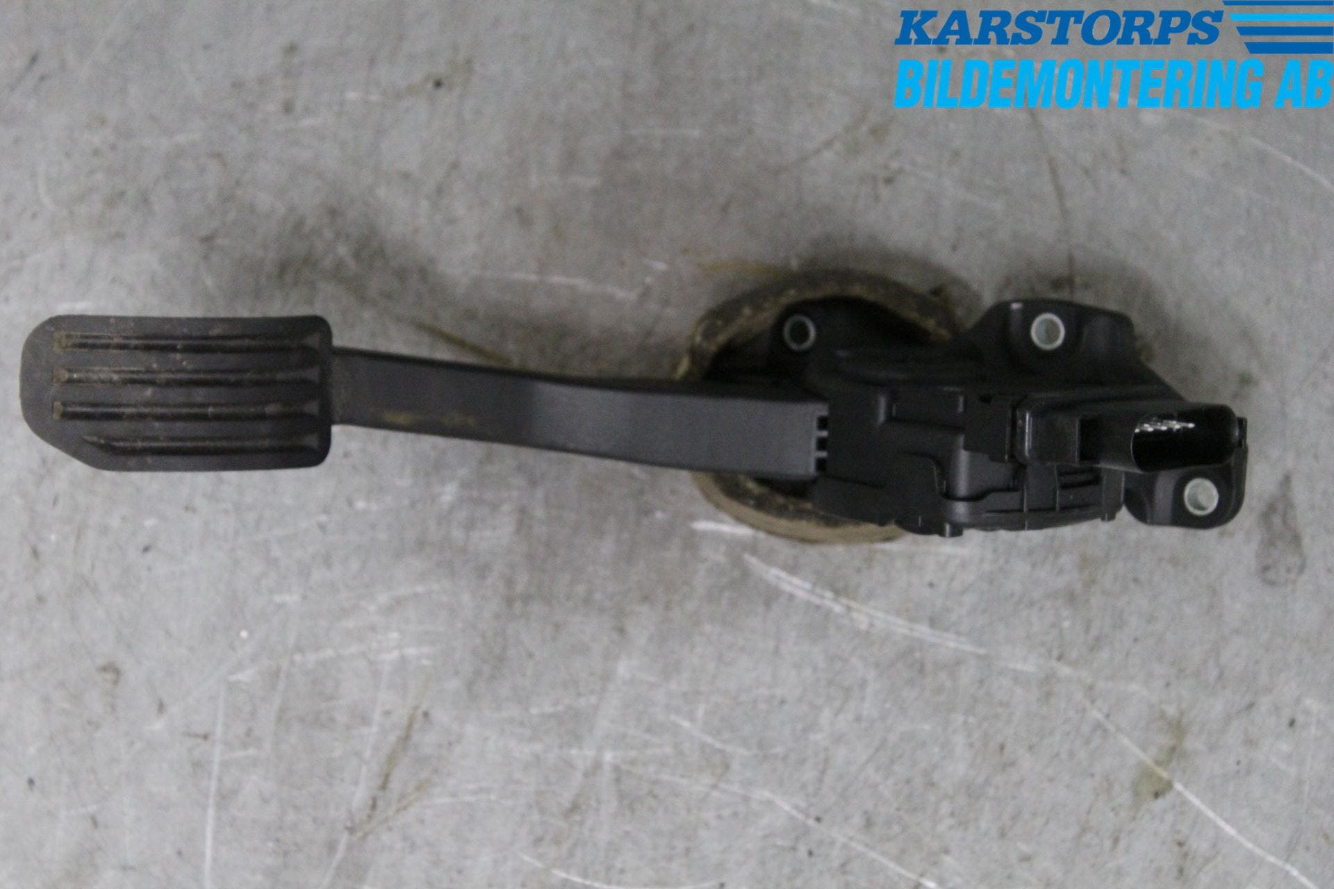 Volvo V60 14-18 Gaspedal