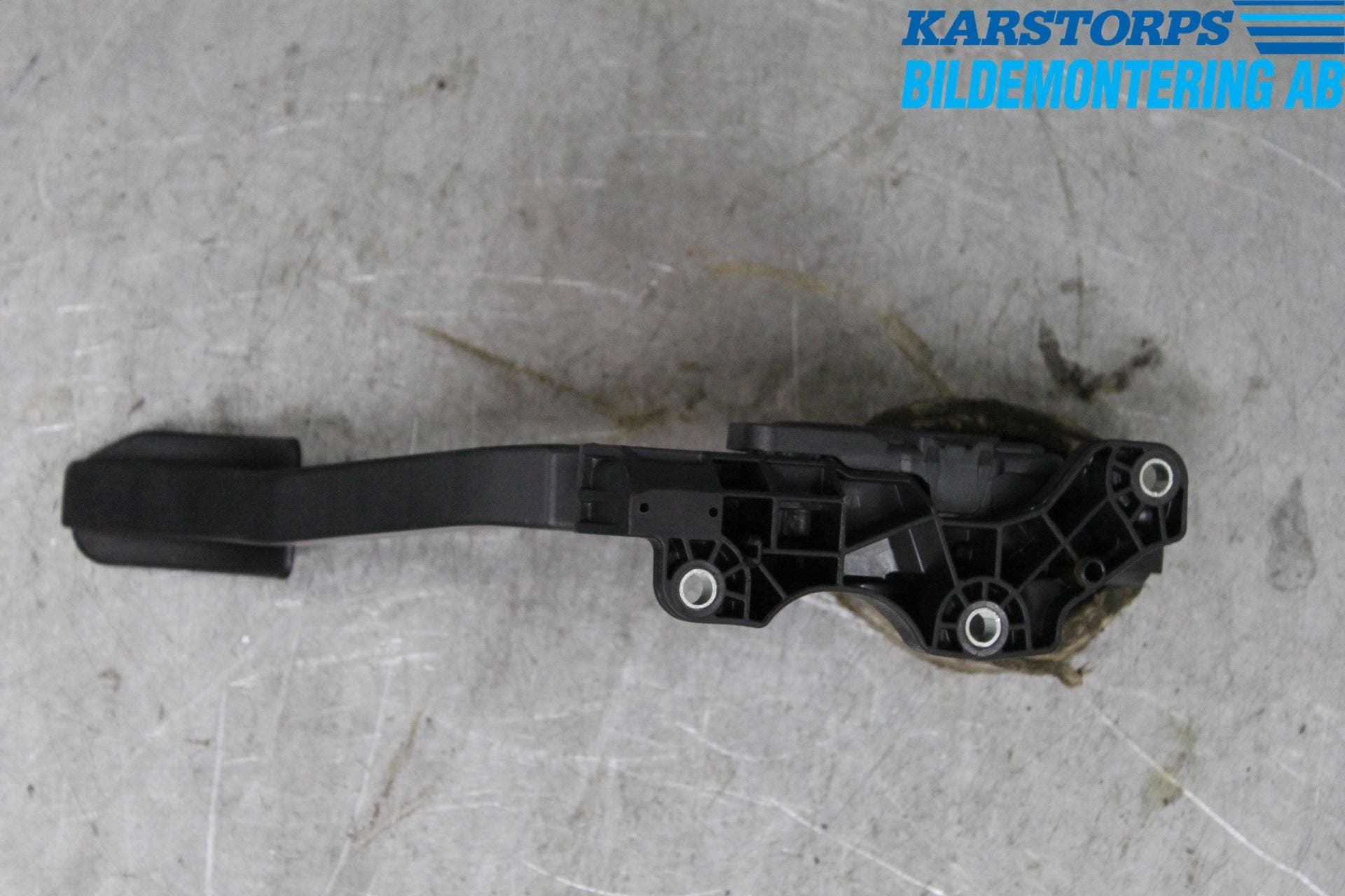 Volvo V60 14-18 Gaspedal