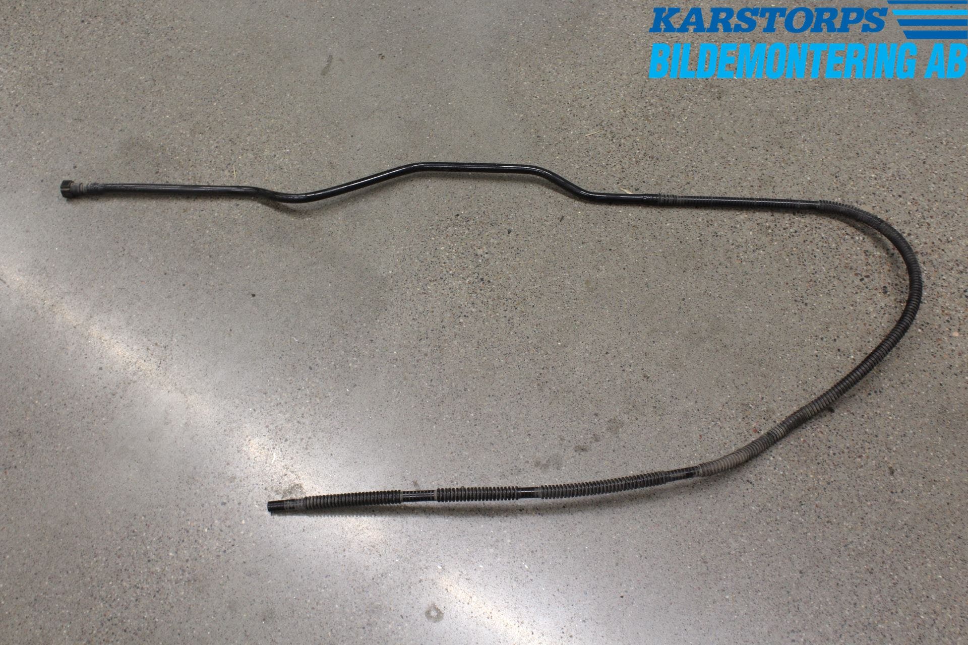 BMW 5 E60/61 Sed/Tou 02-10 Bränslepåfyllnrör-Slang