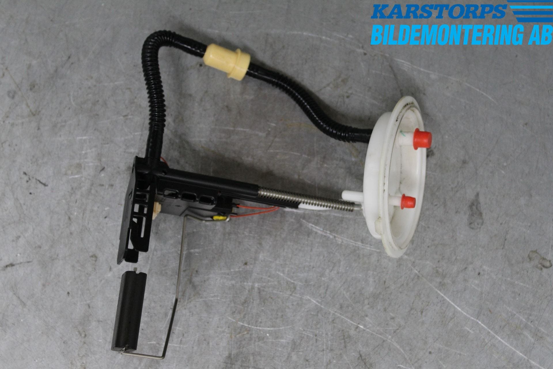 BMW 5 E60/61 Sed/Tou 02-10 Givare Tank