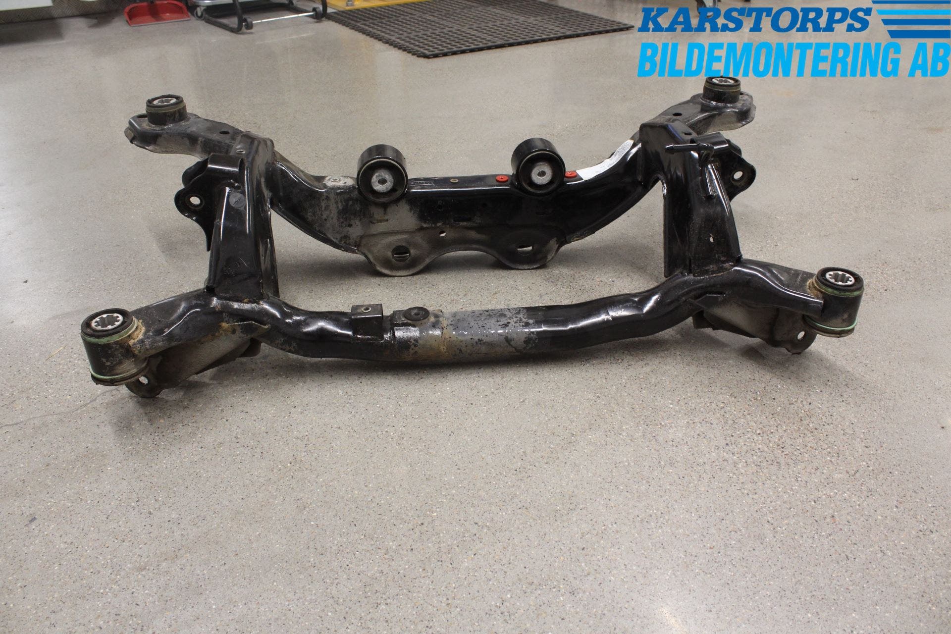 Volvo XC60 14-17 Bakaxelbalk