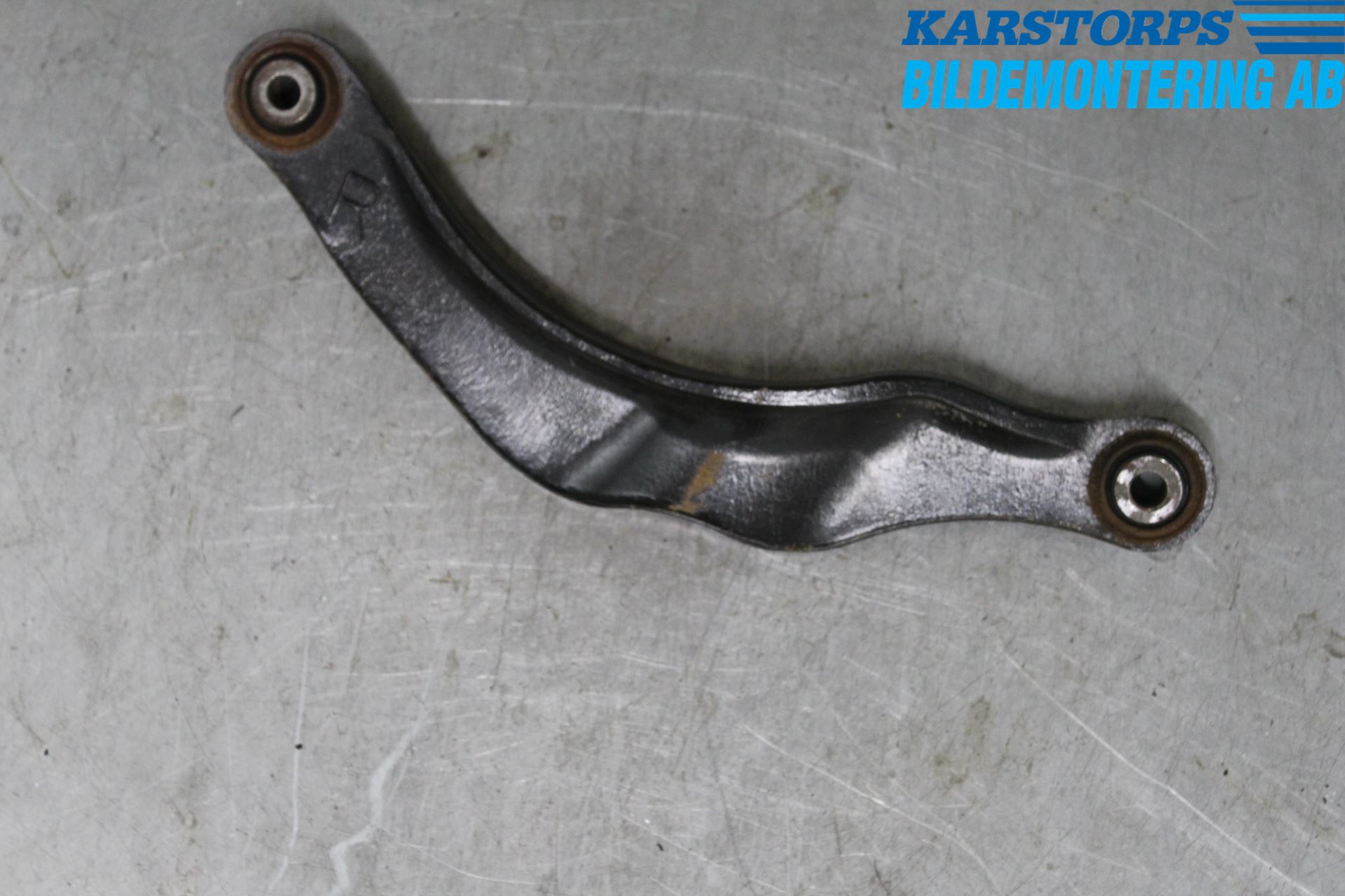 Volvo XC60 14-17 Bärarm Bak Övre Höger