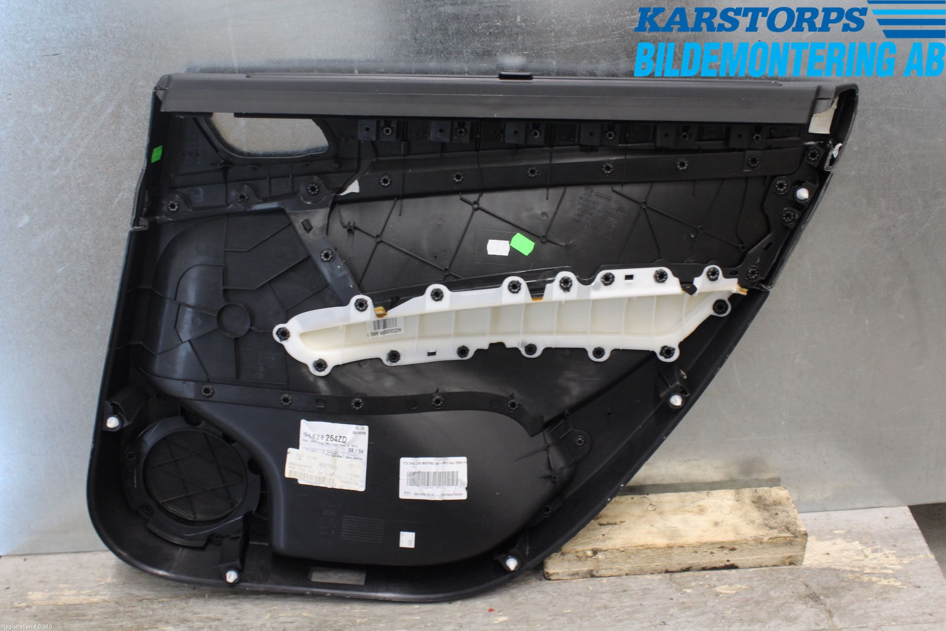 Peugeot 308 08-13 Dörrklädsel Vä