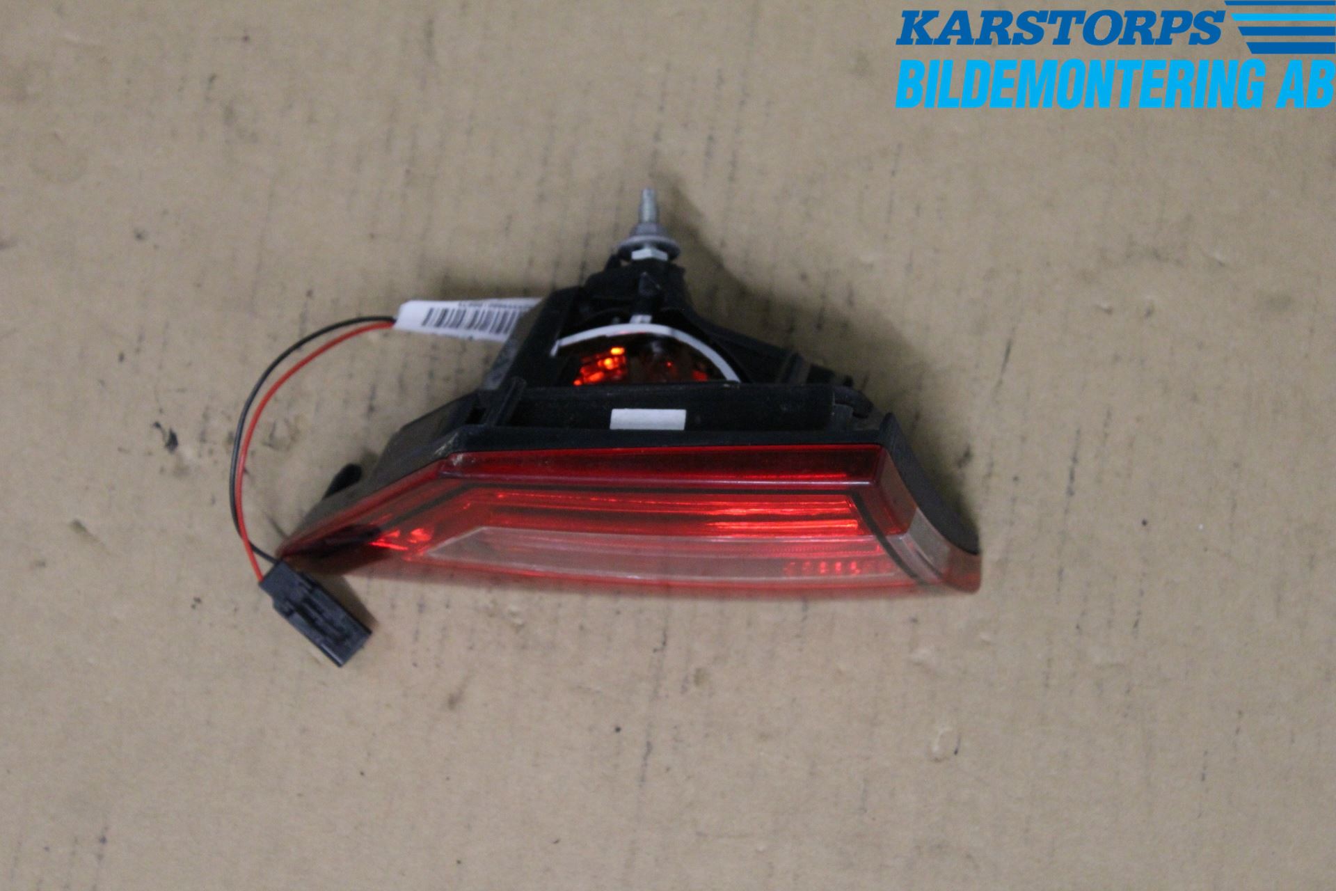 Renault CLIO IV 12-16 Bakljus Lucka Vä