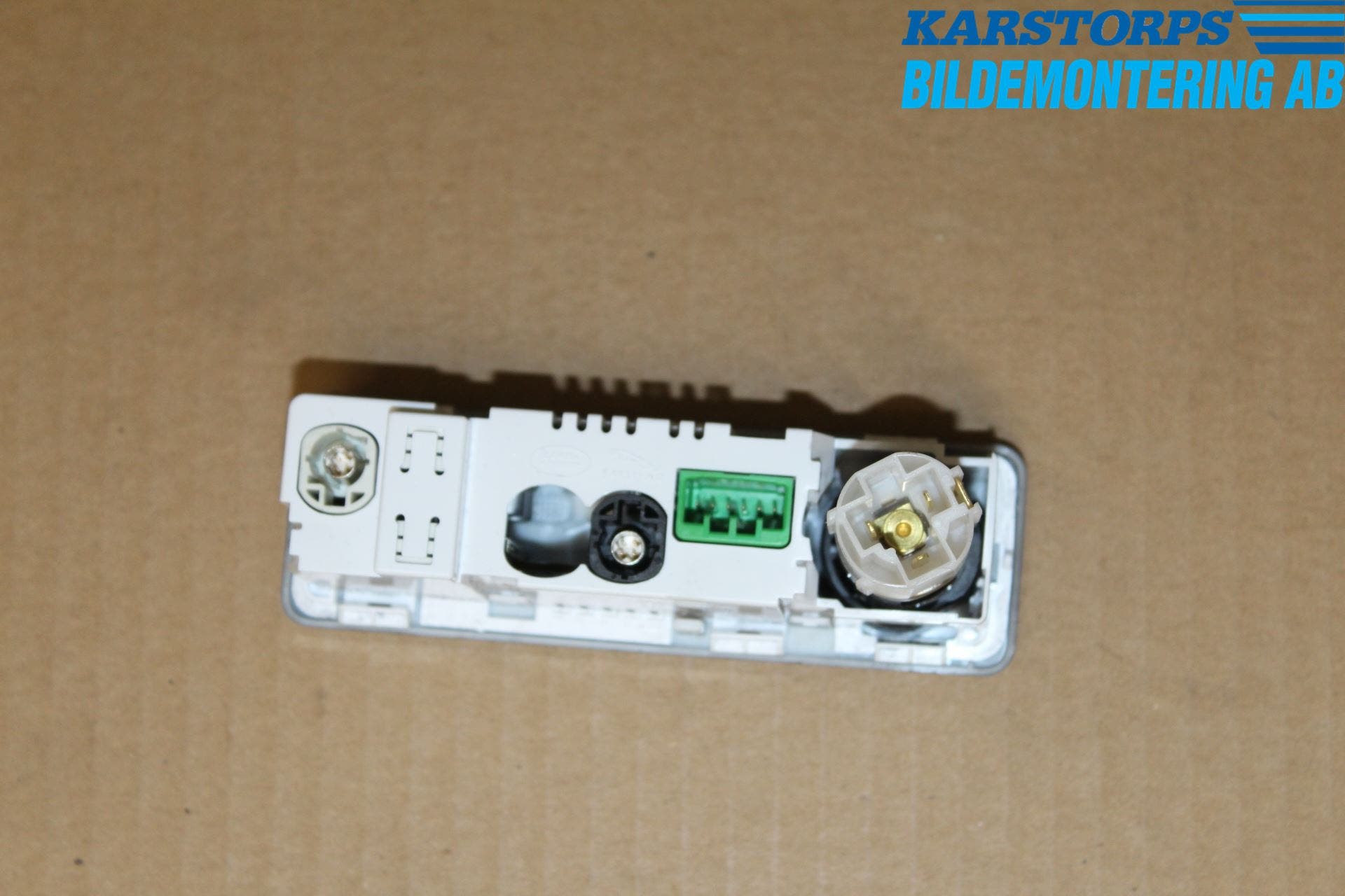 Jaguar XF (X260) 16-24 Cigtändare