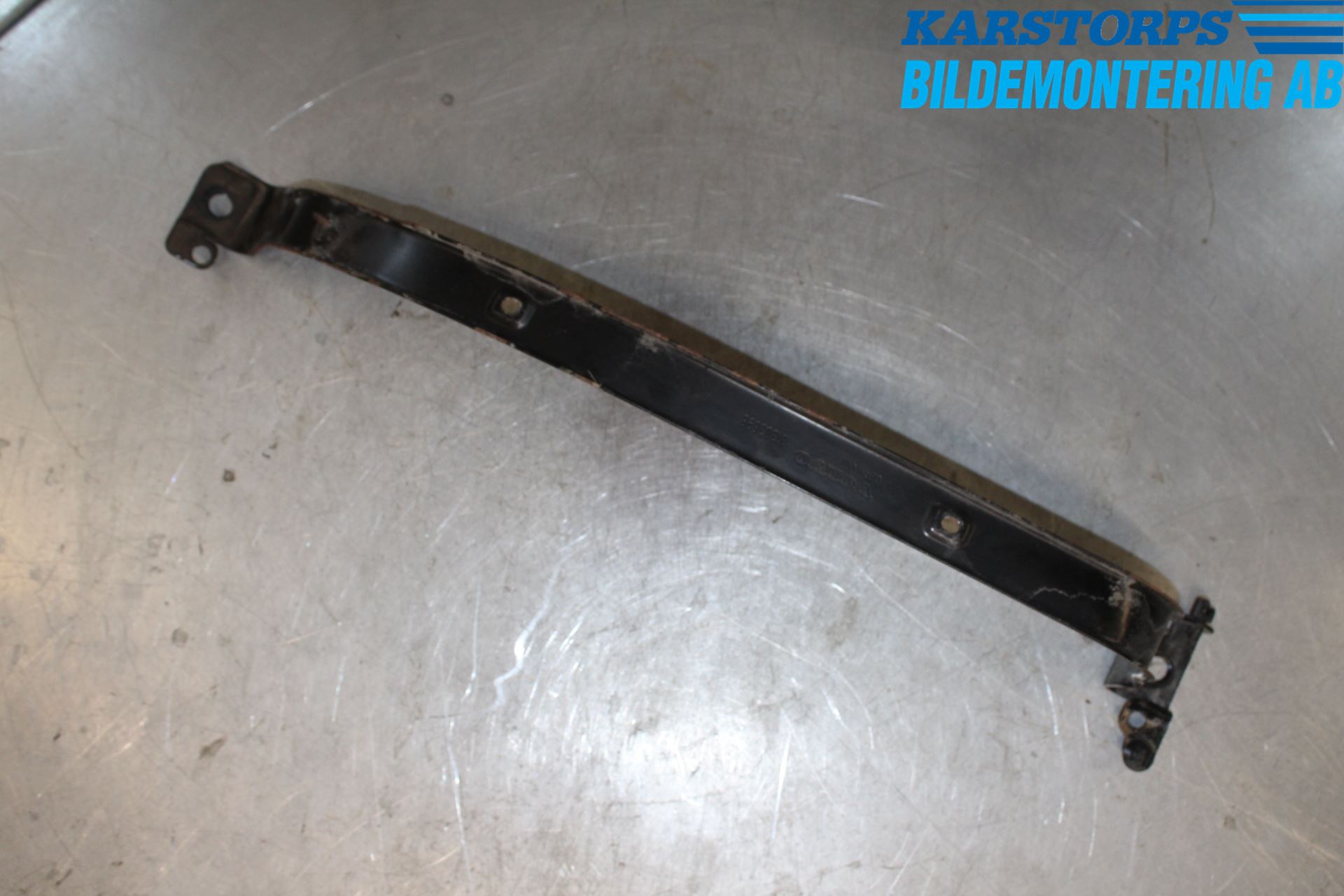 Volvo XC60 14-17 Bränsletanksband