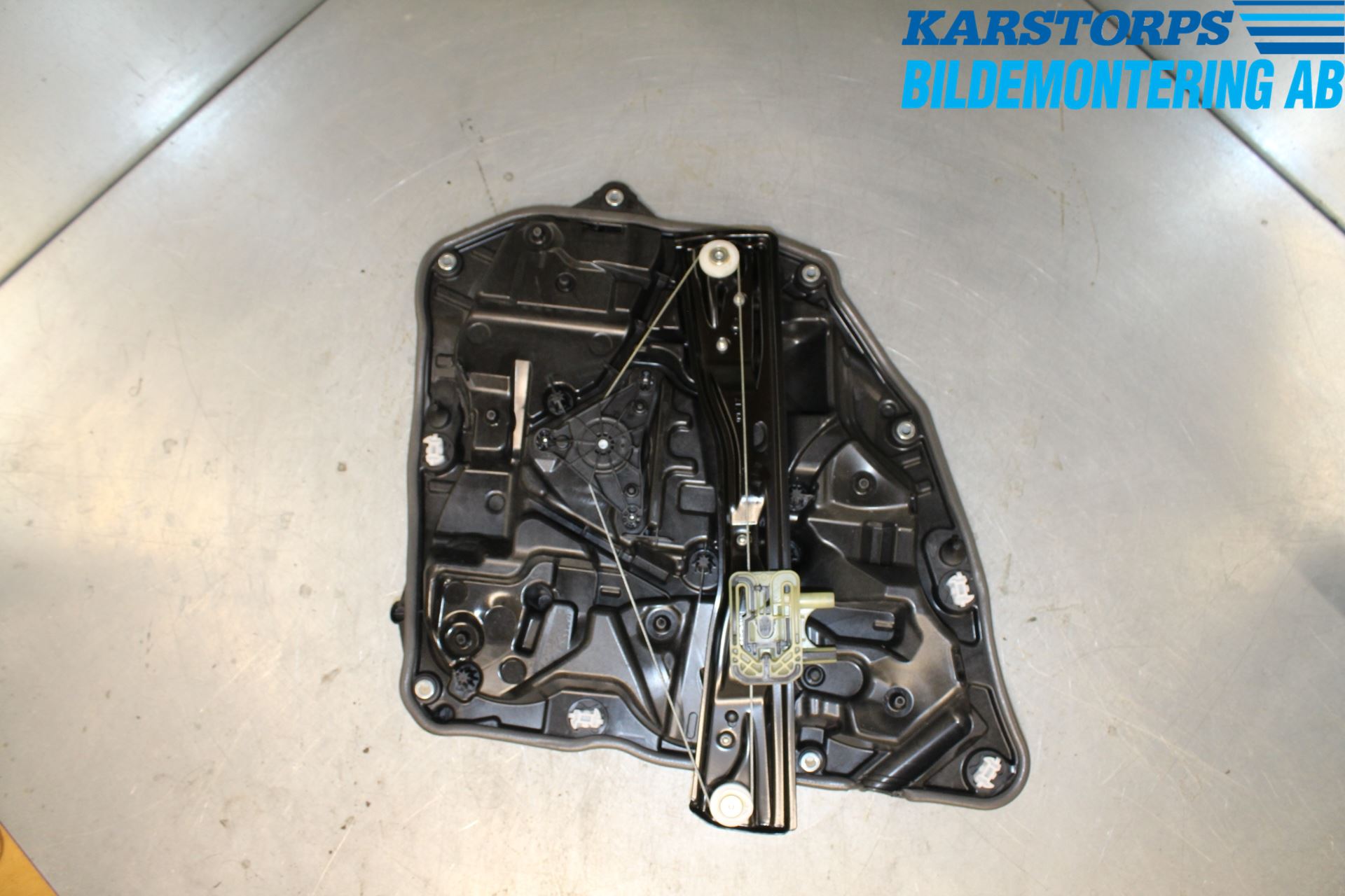 BMW 5 G30/G31/F90 17-23 Fönsterhissmekanism