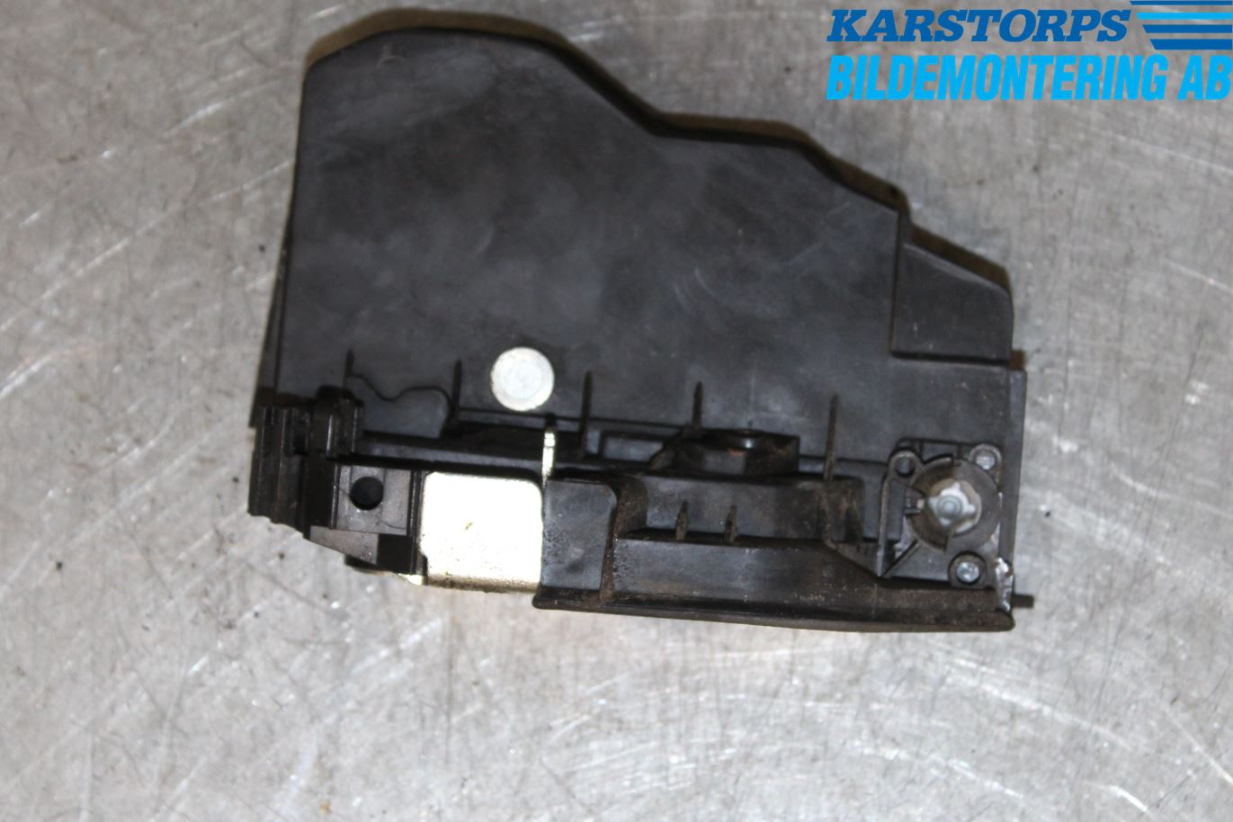 BMW 5 E60/61 Sed/Tou 02-10 Låskista-Dörrlås