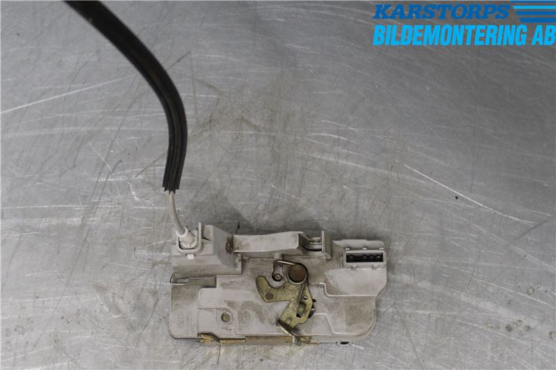 Peugeot 307     01-05 Låskista-Dörrlås