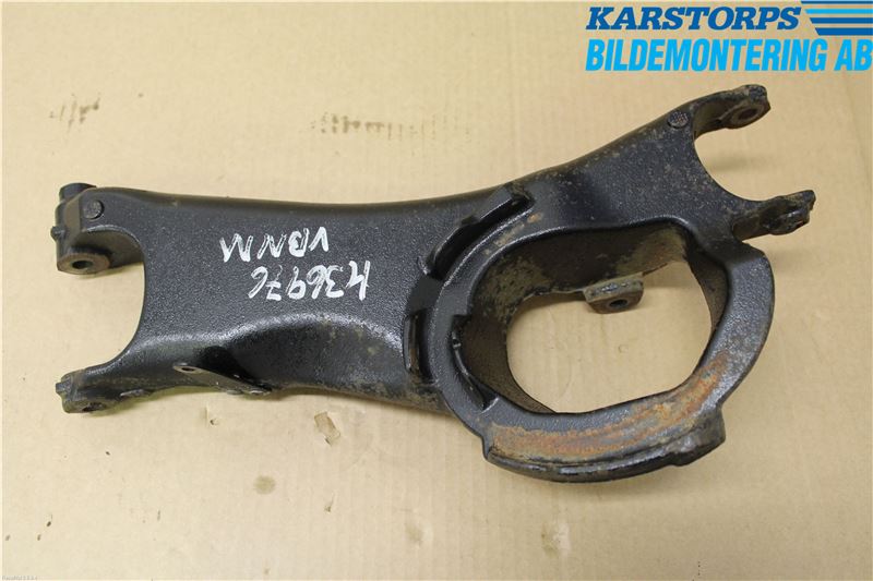 Volvo XC90 07-14 Bärarm Bak Vänster