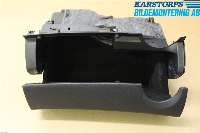 Mercedes-Benz MB C-KLASS (W205) 14-21 Handskfack