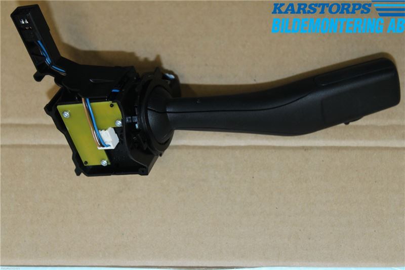 Volkswagen VW GOLF VI 09-13 Spak Torkar-Spolomk