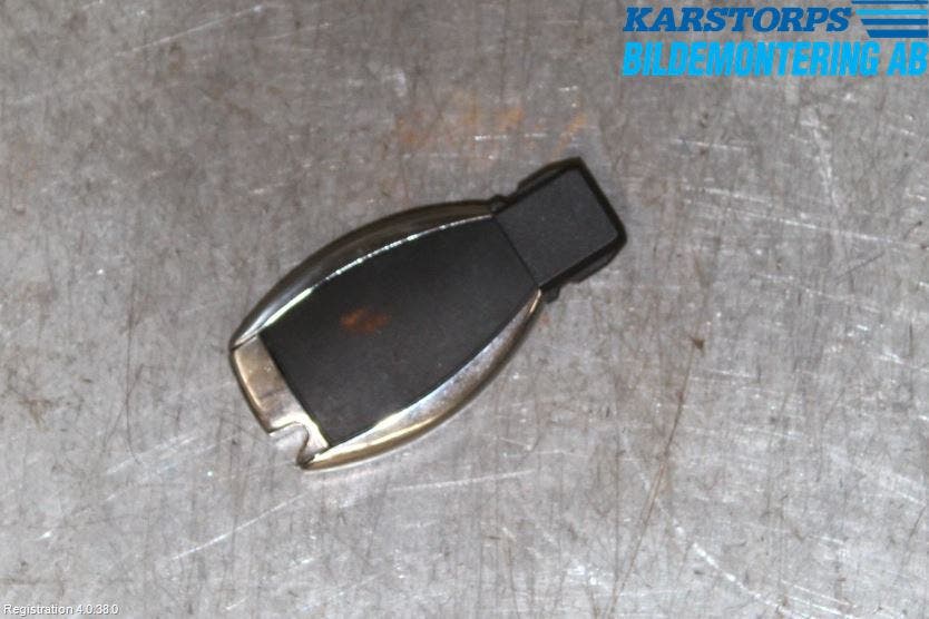 Mercedes-Benz MB C-KLASS (W205) 14-21 Fjärrkontroll Larm-Centrallås