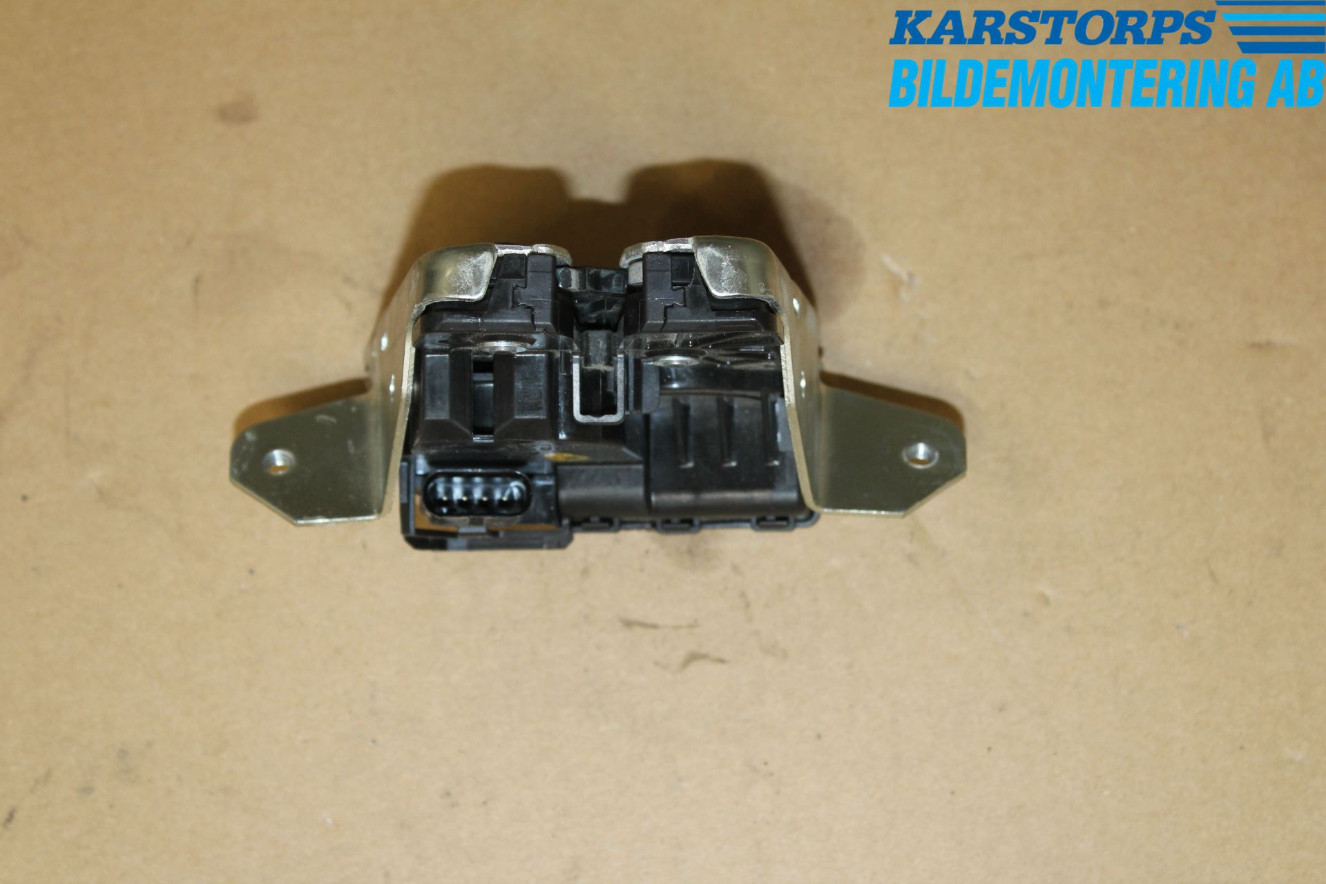 Mercedes-Benz MB C-KLASS (W205) 14-21 Låskista Baklucka