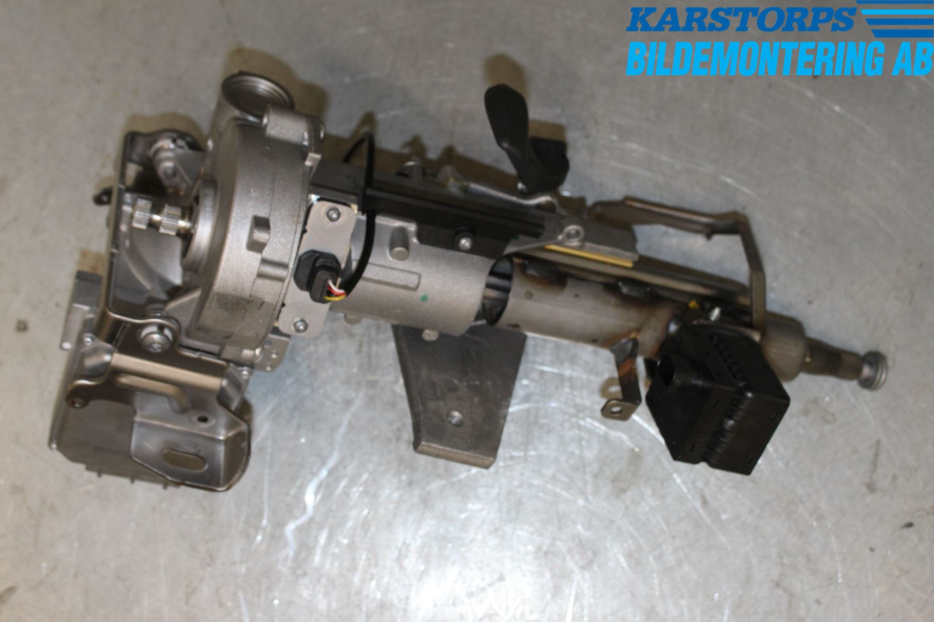 Renault CLIO IV 12-16 Rattaxelagg Med Inb Servo