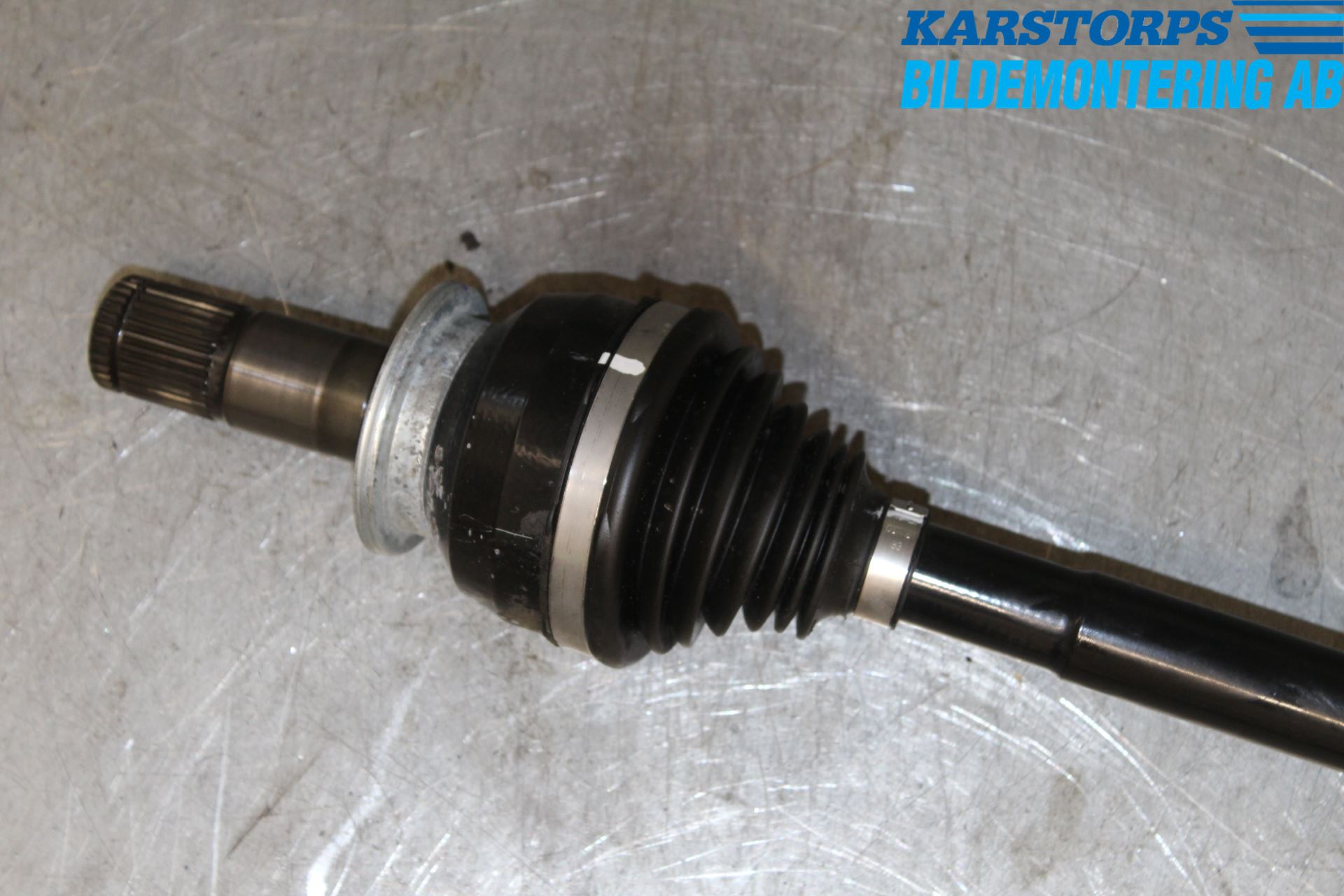 Jaguar XF (X260) 16-24 Drivaxel Bak Vänster