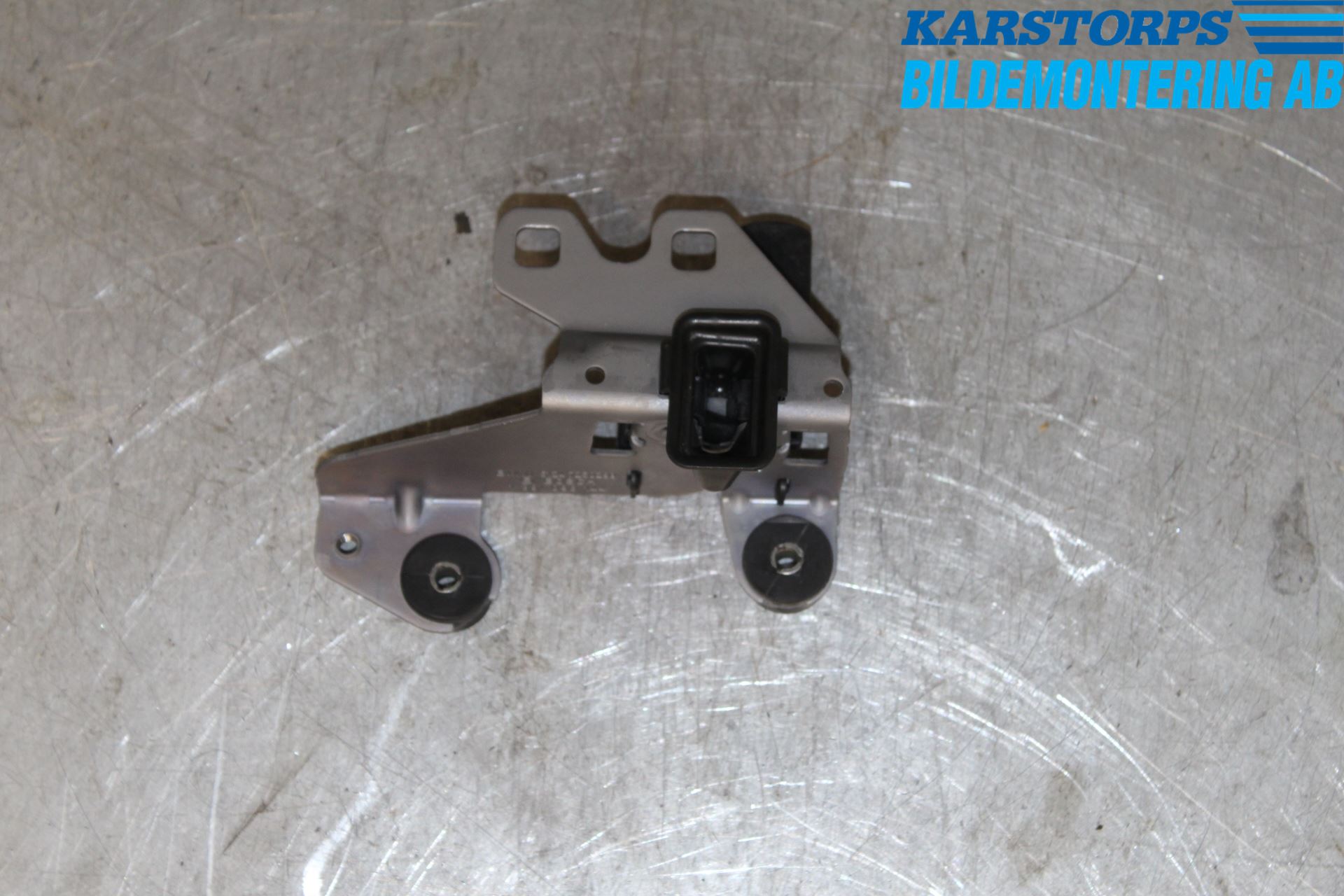 BMW 5 F10/F11/F18 09-17 Låskista Baklucka