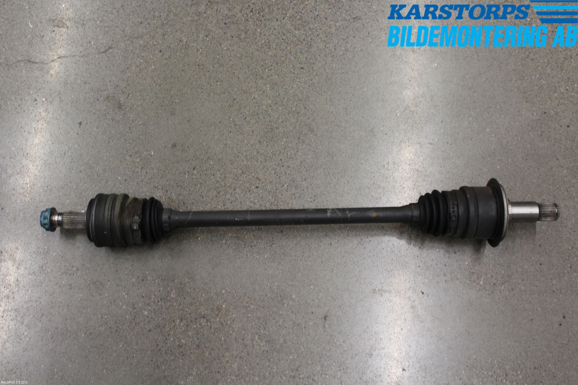Mercedes-Benz MB C-KLASS (W205) 14-21 Drivaxel Bak Höger