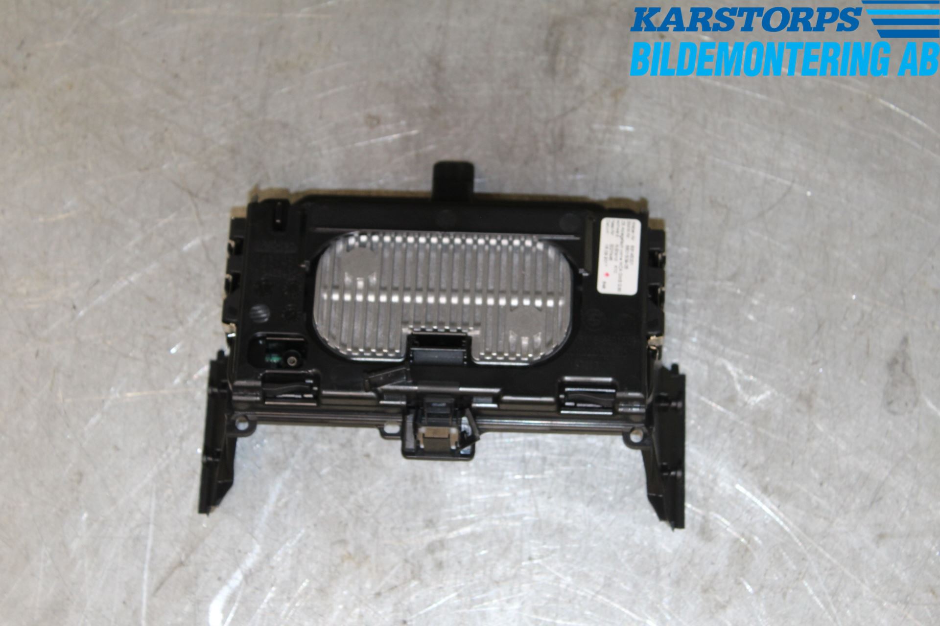 BMW 5 G30/G31/F90 17-23 Telefon