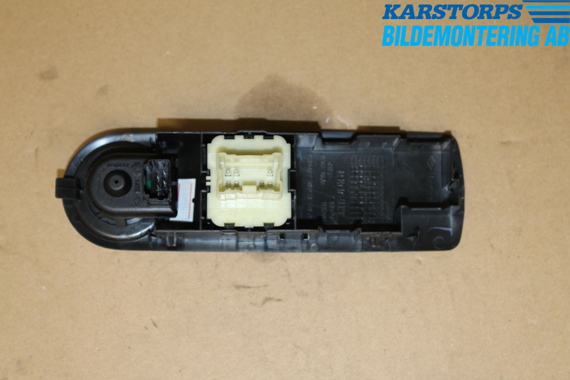 Renault CLIO IV 12-16 Strömställare Elhiss