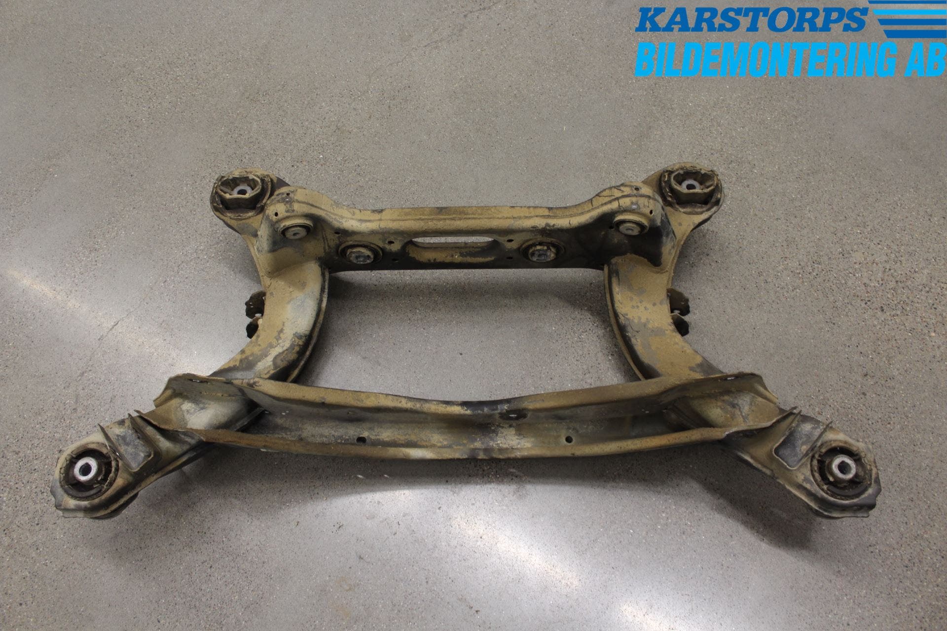 Mercedes-Benz MB C-KLASS (W205) 14-21 Bakaxelbalk