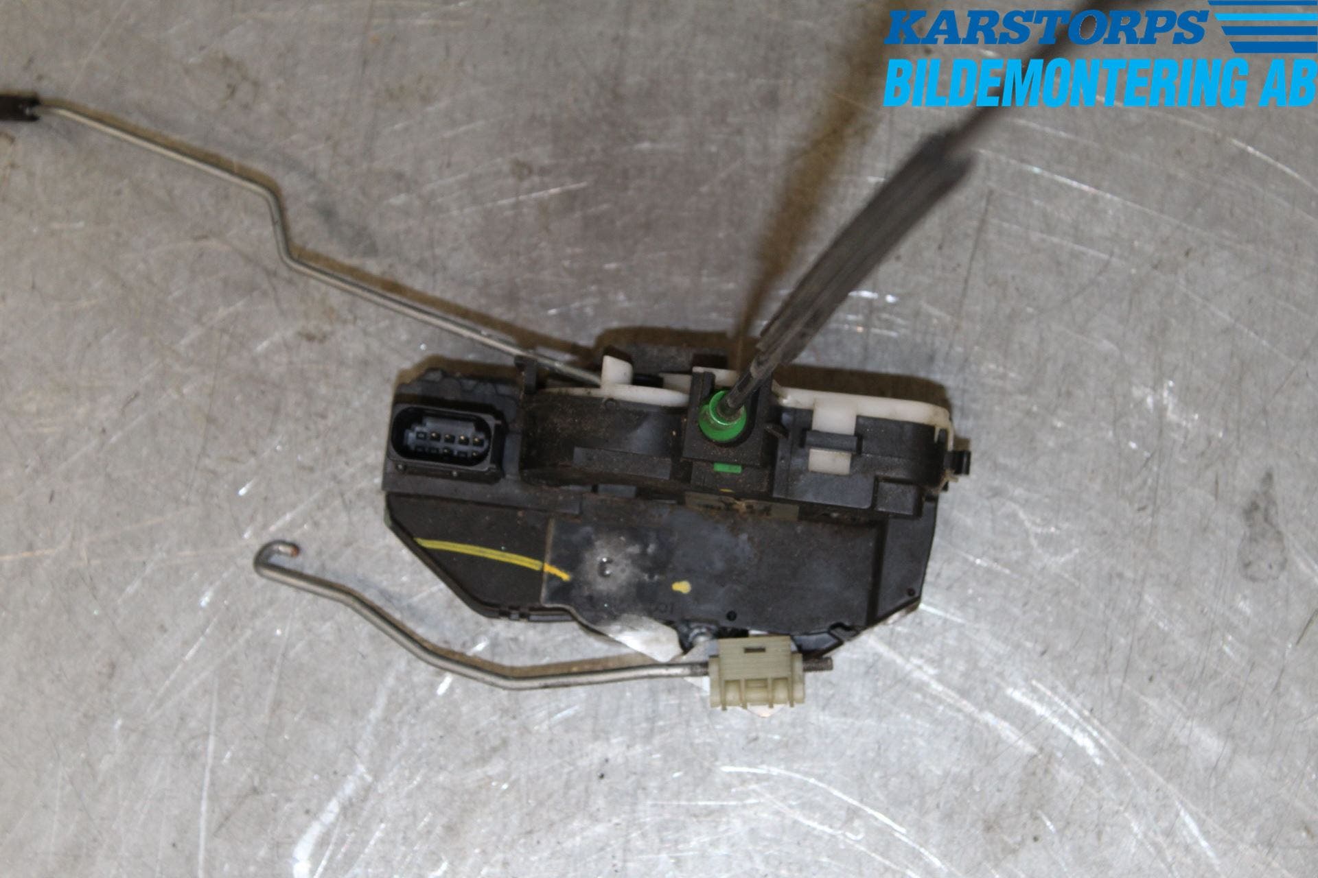 Opel ASTRA J 10-15 Låskista-Dörrlås