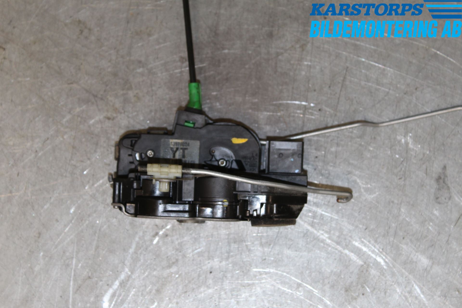 Opel ASTRA J 10-15 Låskista-Dörrlås