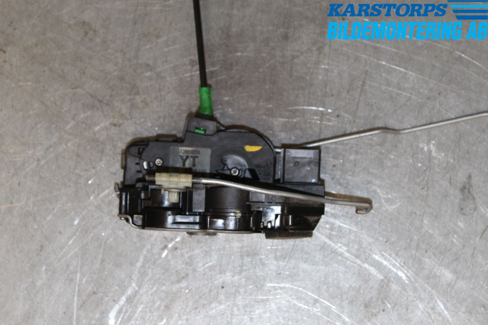 Opel ASTRA J 10-15 Låskista-Dörrlås