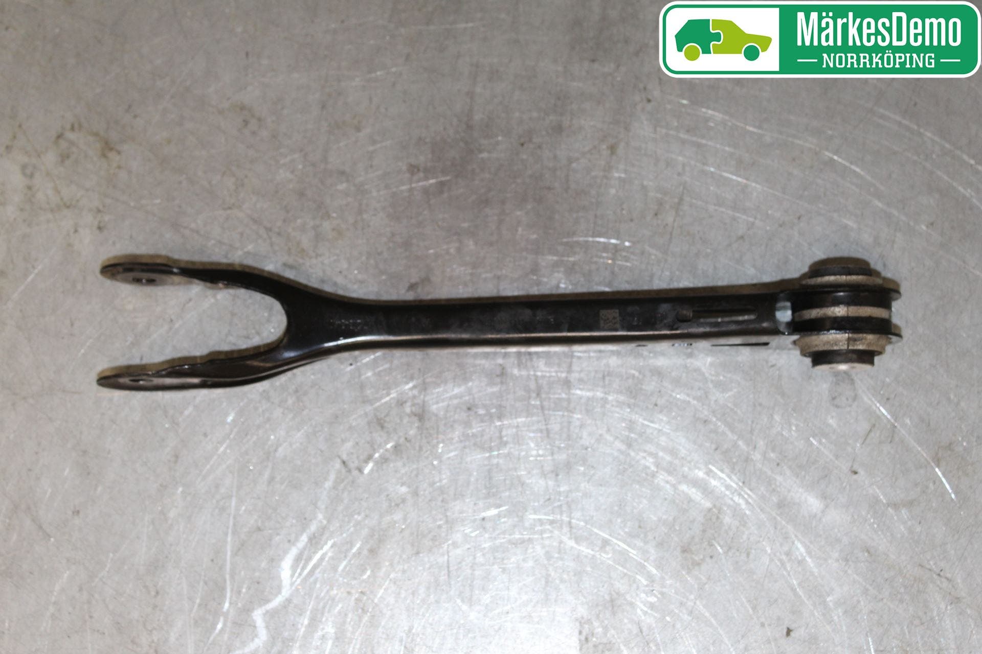 BMW 5 G30/G31/F90 17-23 Momentstag Bak