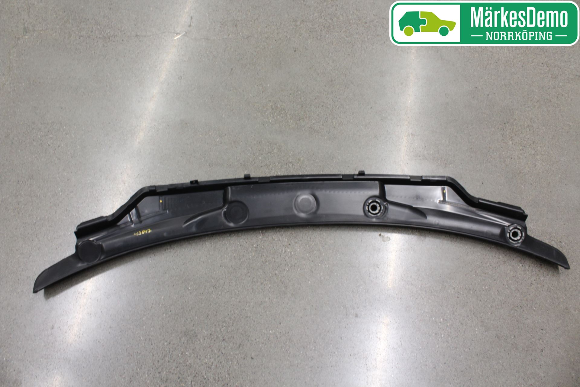 BMW 2 F46 GRAN TOURER 15-22 Torpedplåt-Torpedplast