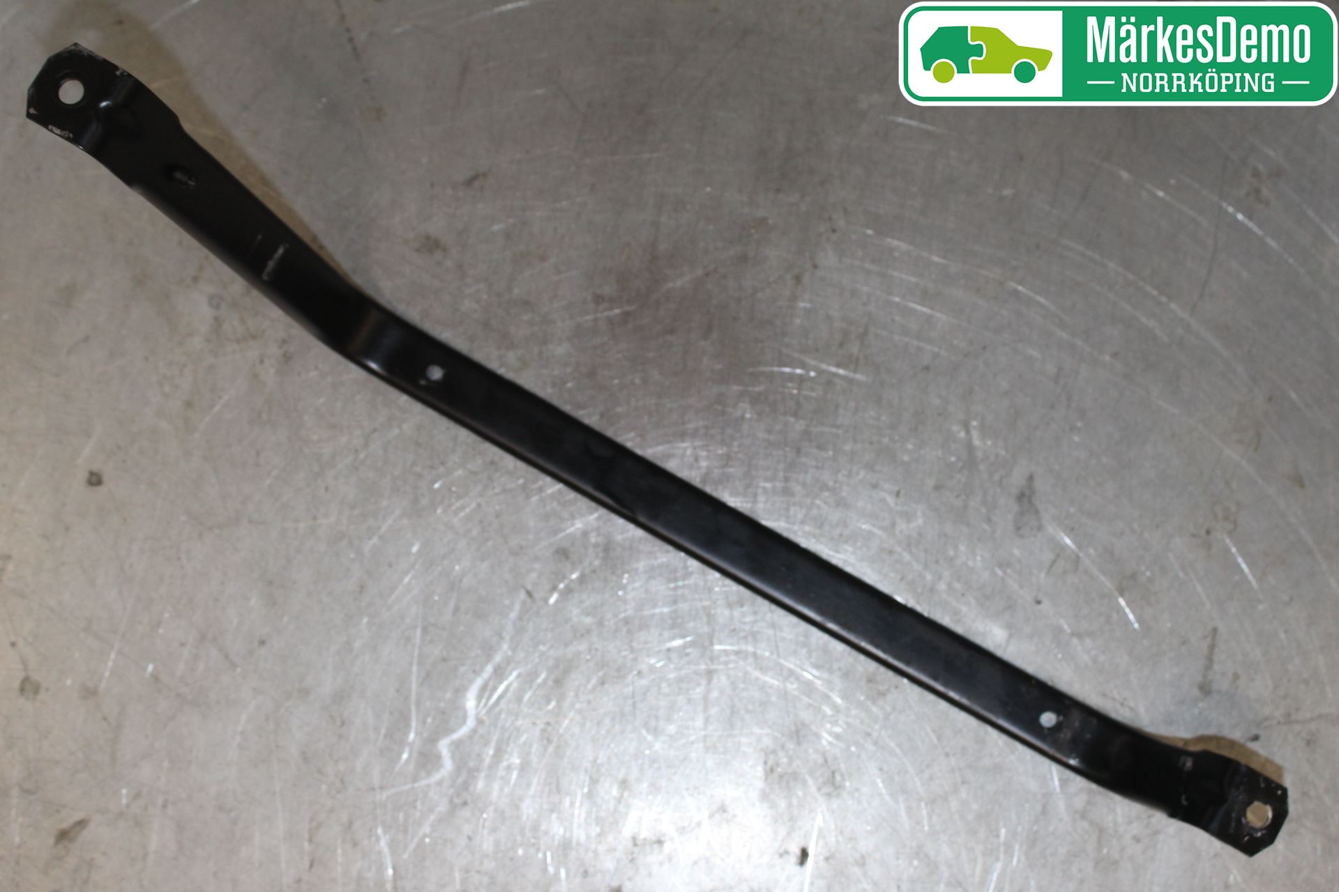 BMW 2 F46 GRAN TOURER 15-22 Bränsletanksband