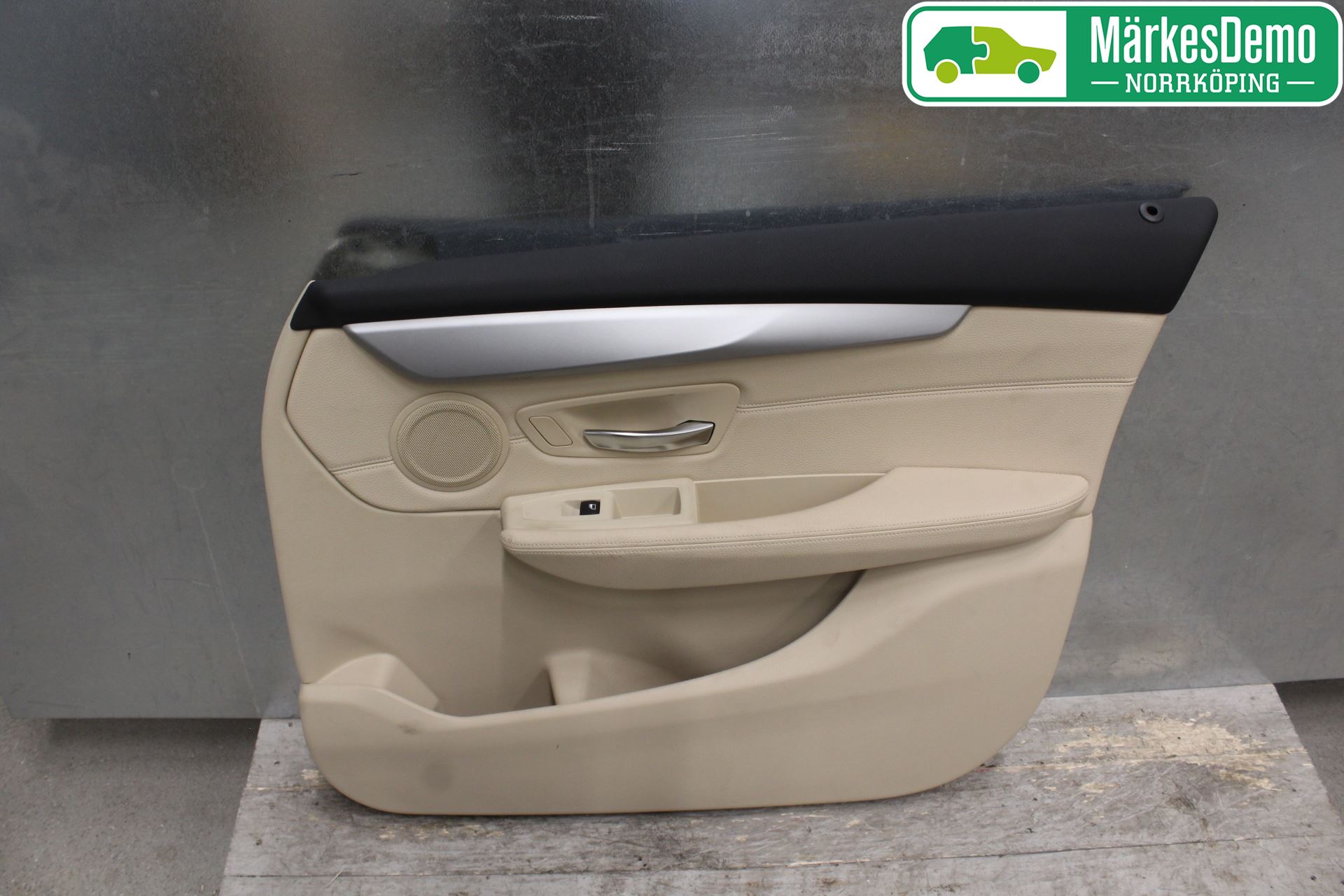 BMW 2 F46 GRAN TOURER 15-22 Dörrklädsel Hö