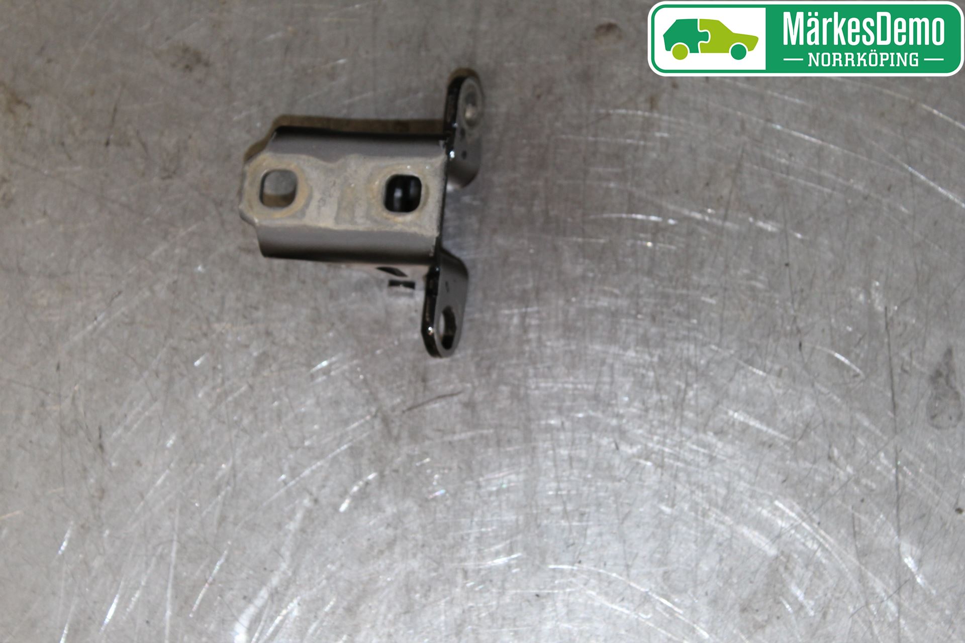 Saab 9-3 VER2/VER3 08-15 Dörrgångjärn