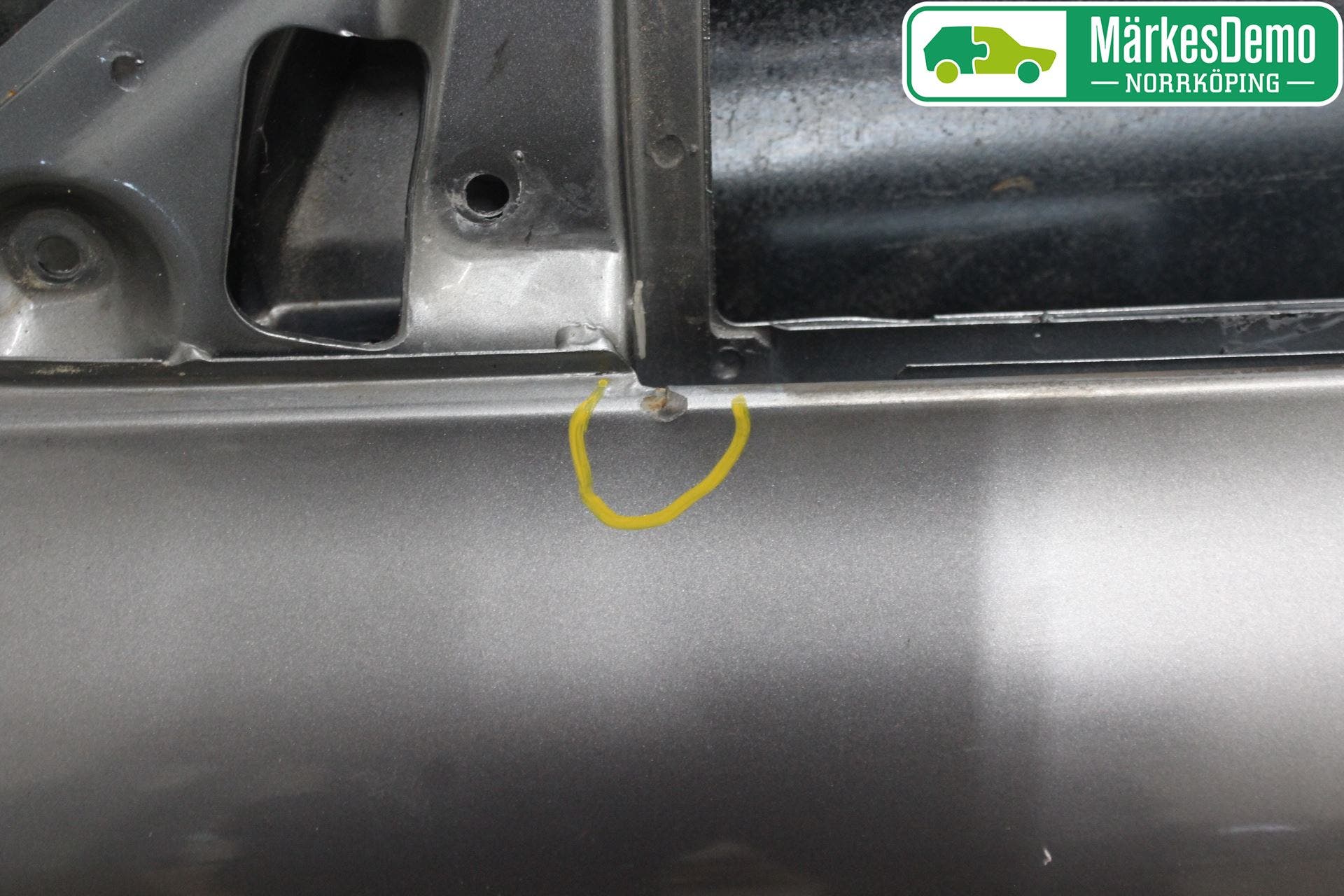 Peugeot 406 99-04 Dörr 2D Vänster