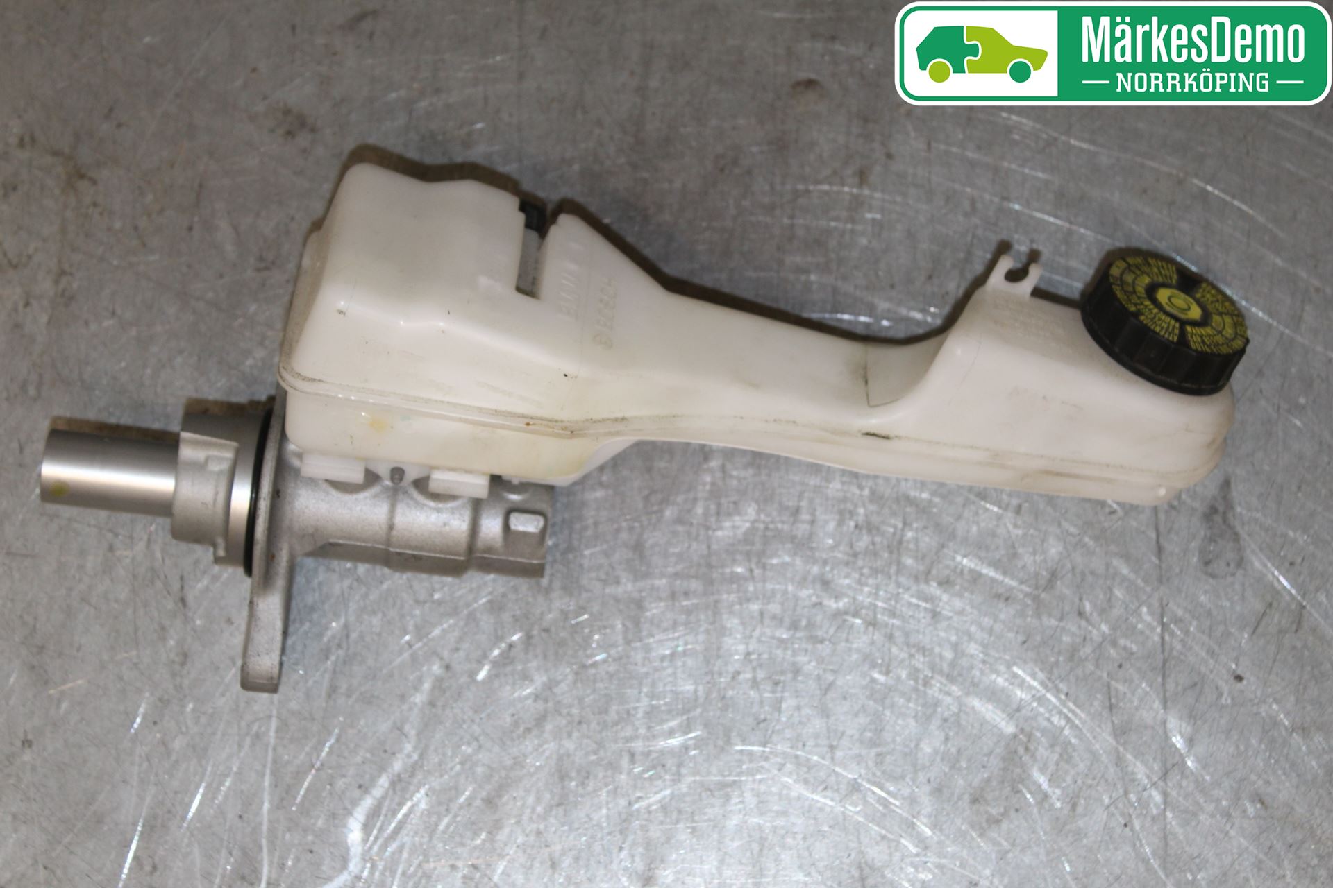 BMW 2 F46 GRAN TOURER 15-22 Broms Huvudcylinder