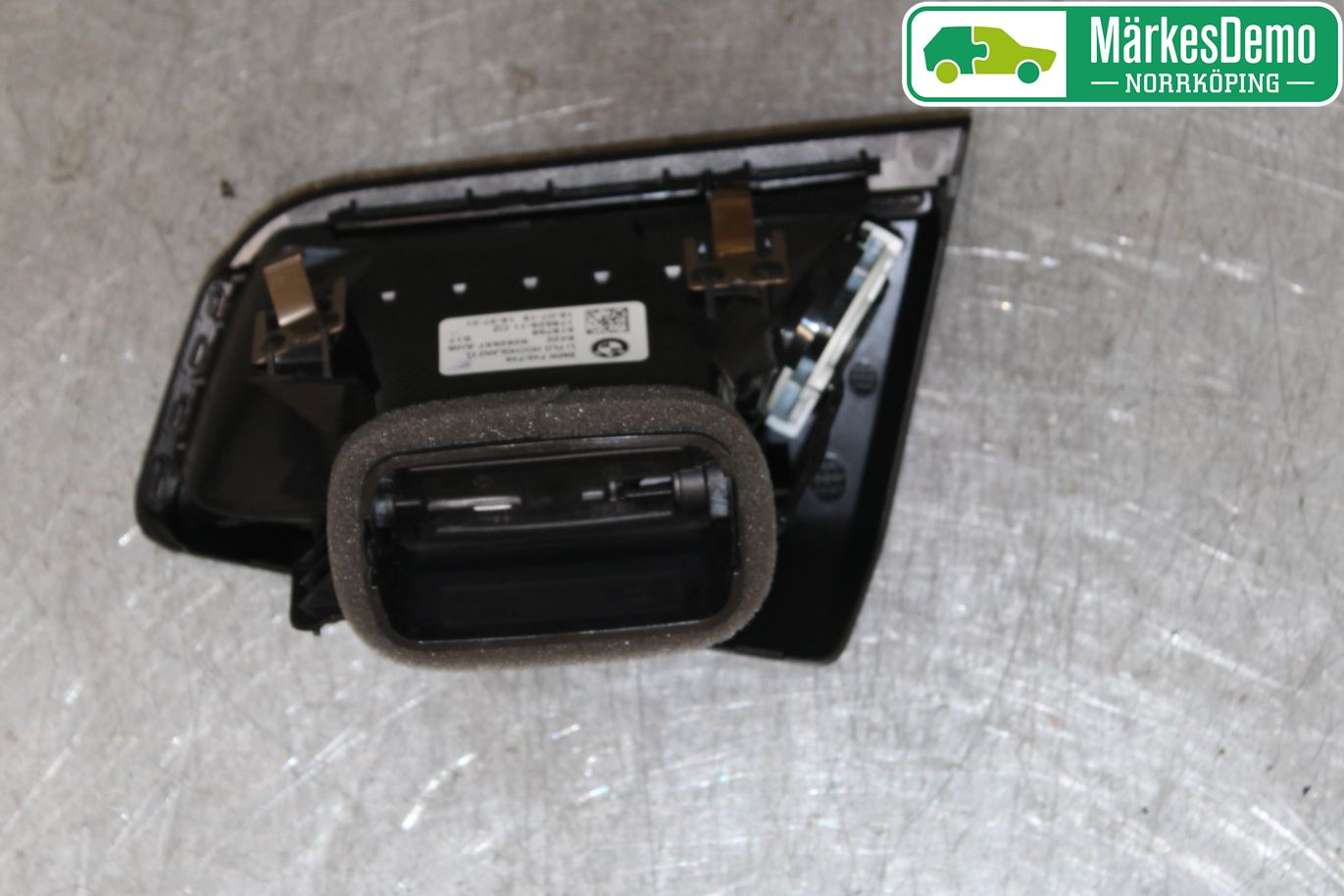 BMW 2 F46 GRAN TOURER 15-22 Defrosterkanal-Munstycke